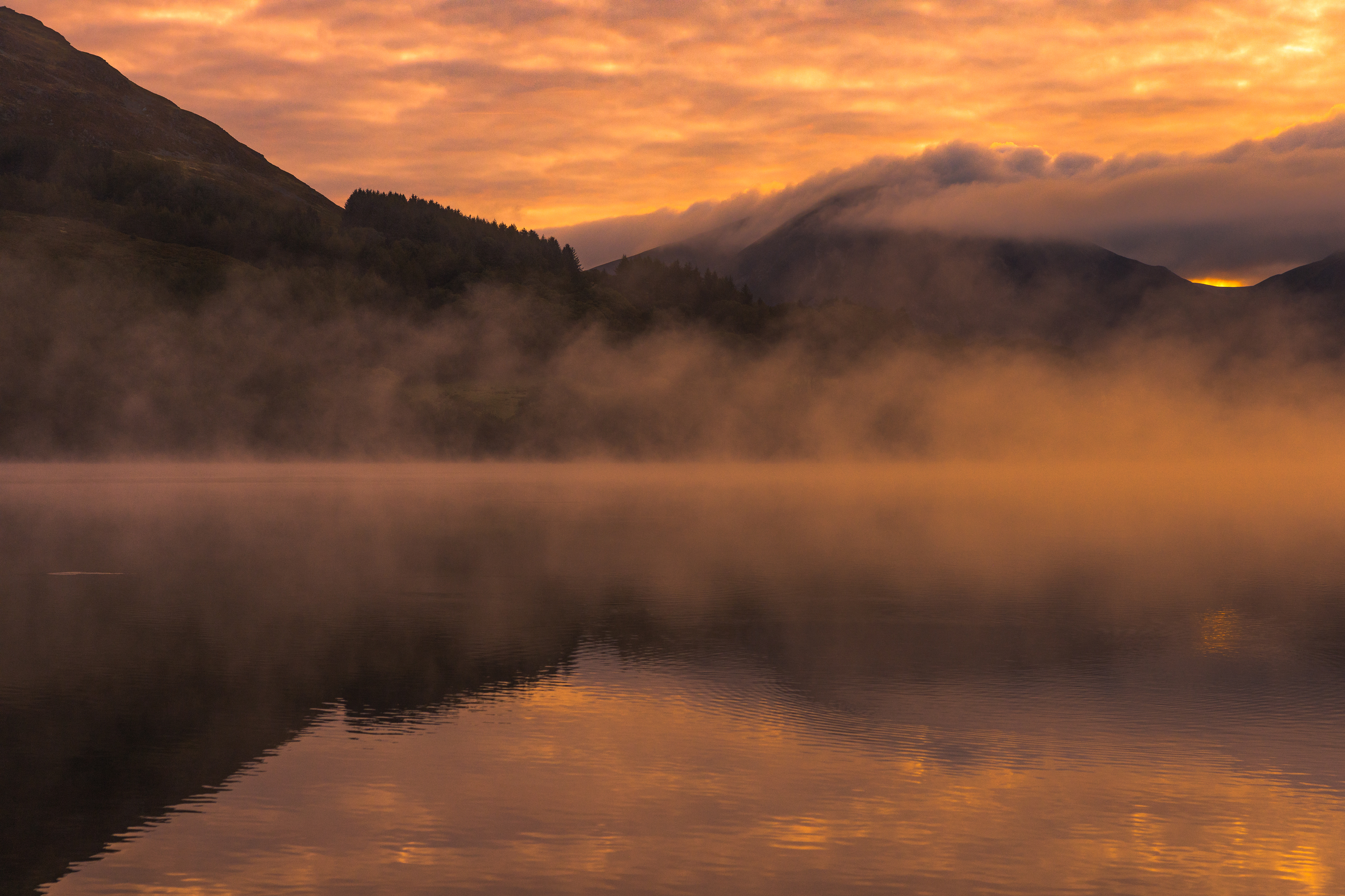 Cogra Moss Lake. Sunrise.