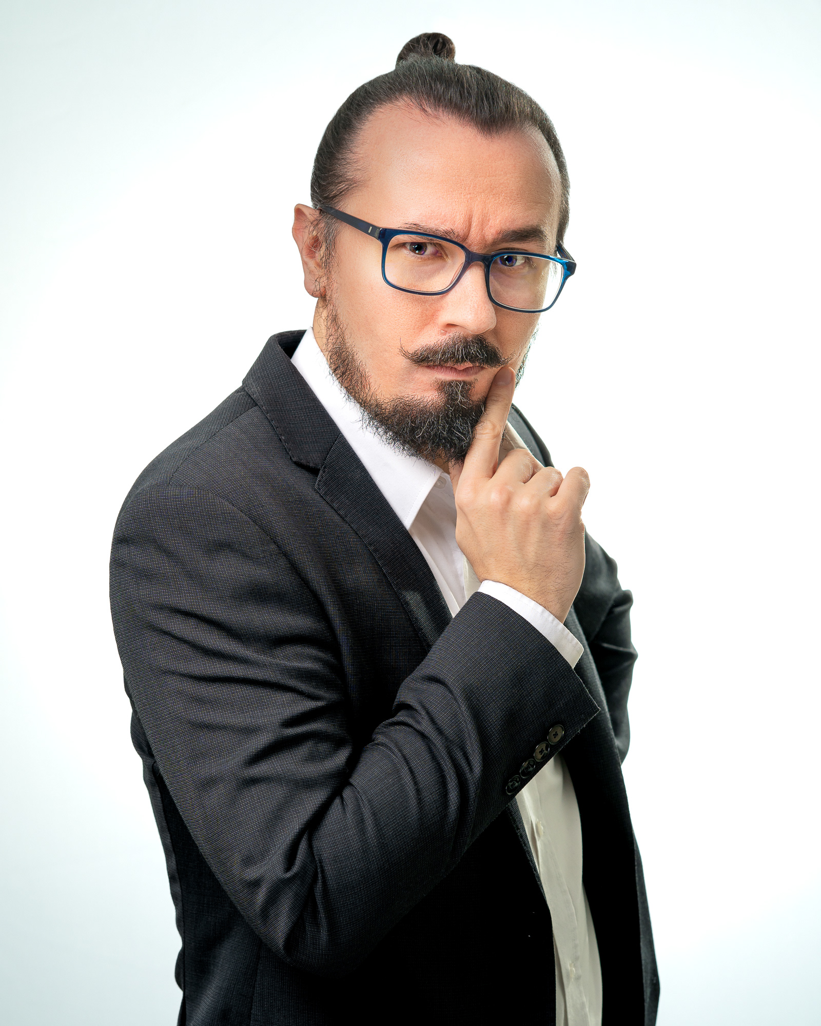 Fotograf biznesowy i wizerunkowy w Krakowie. Studio fotograficzne z dojazdem do klienta Kraków.