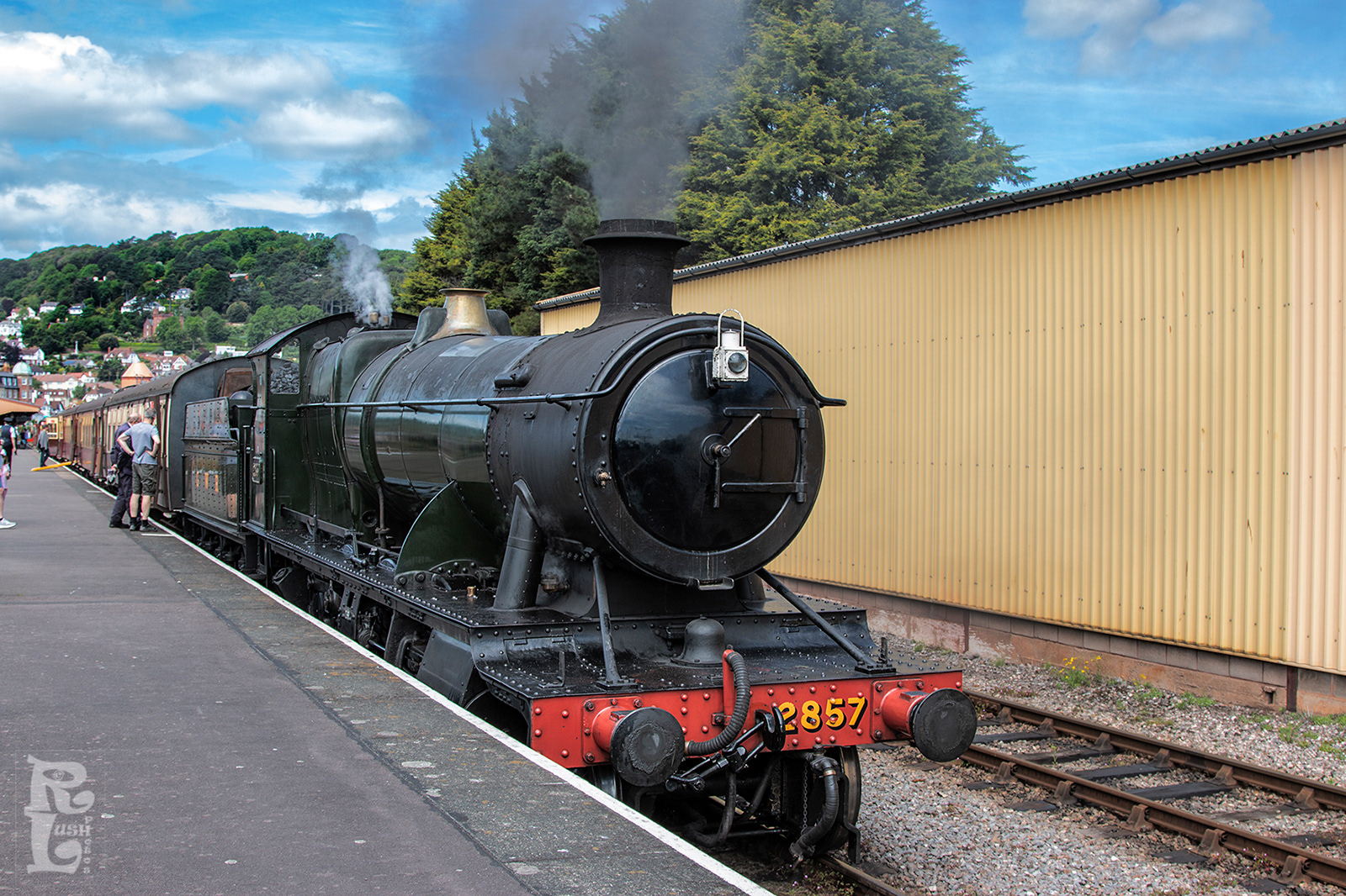 2857 Awaiting departure from Minehead
