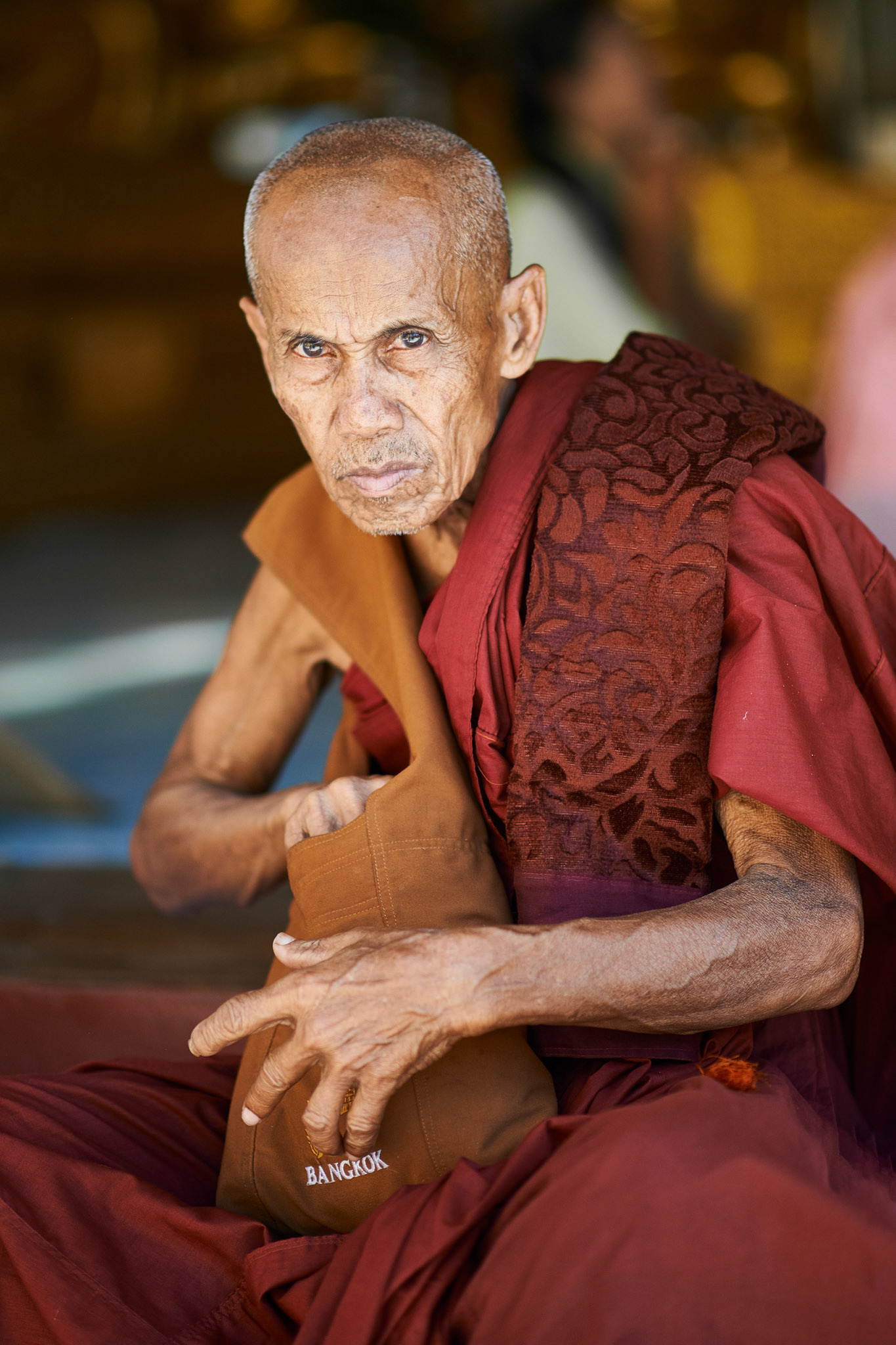 You could have read on the face of almost all monks I saw in Myanmar the feeling of peace and tranquility except for one who was different.
