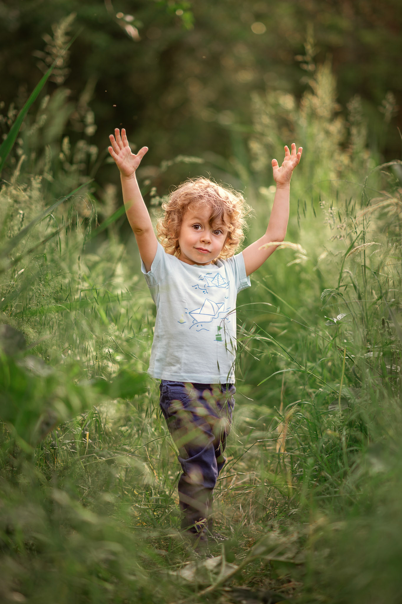 When grass is bigger than you, you raise your hands