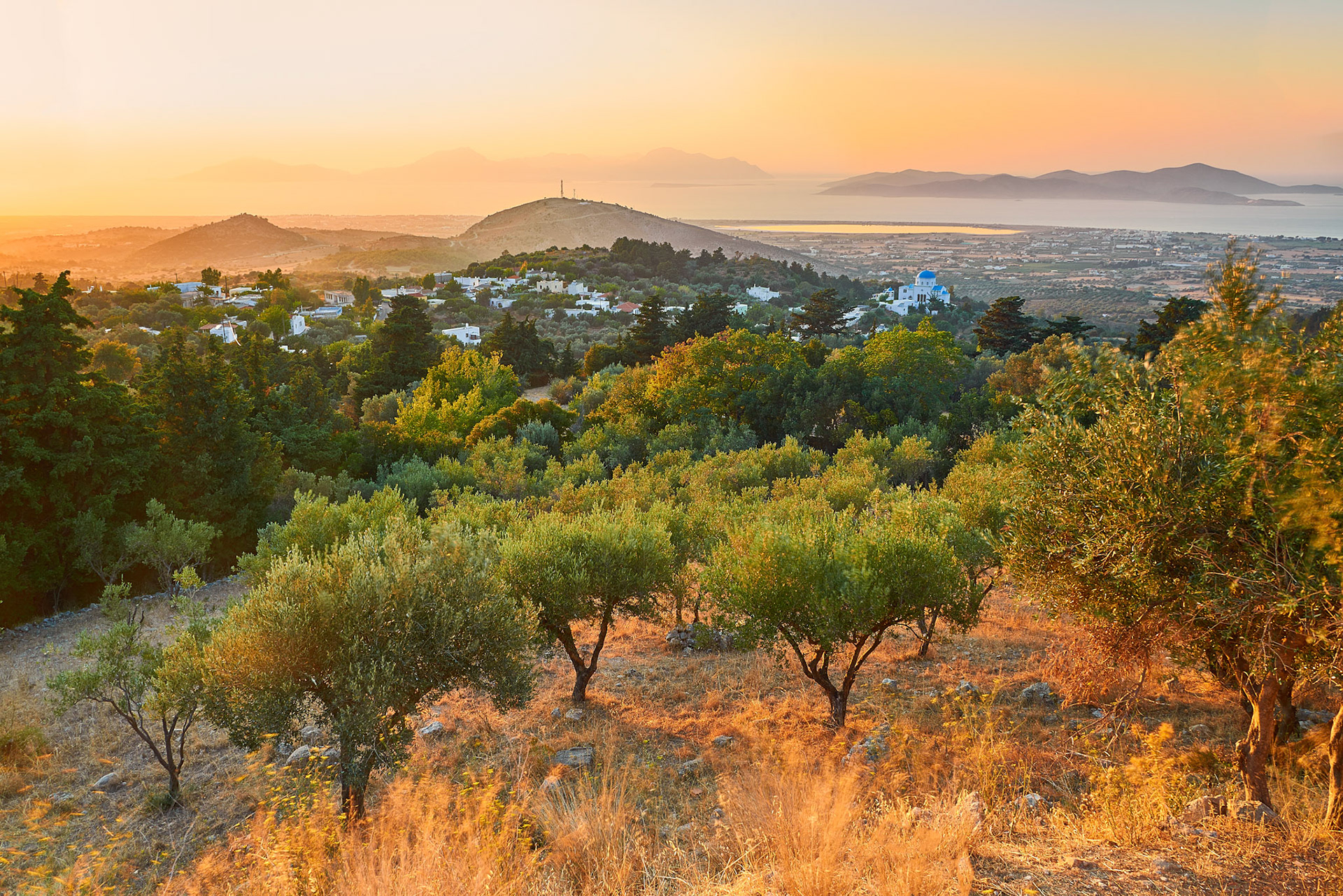 If you visit the Greek island Kos, seeing a sunset in Zia is a must