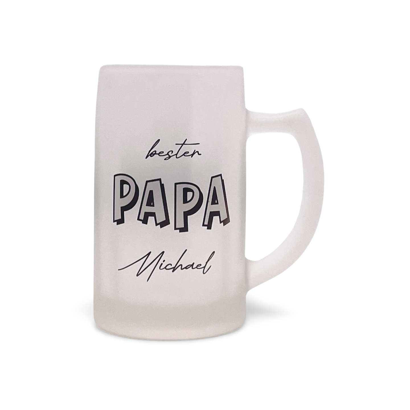 Mattierte Glasbierkrug mit der schwarzen Aufschrift 'bester PAPA Michael'