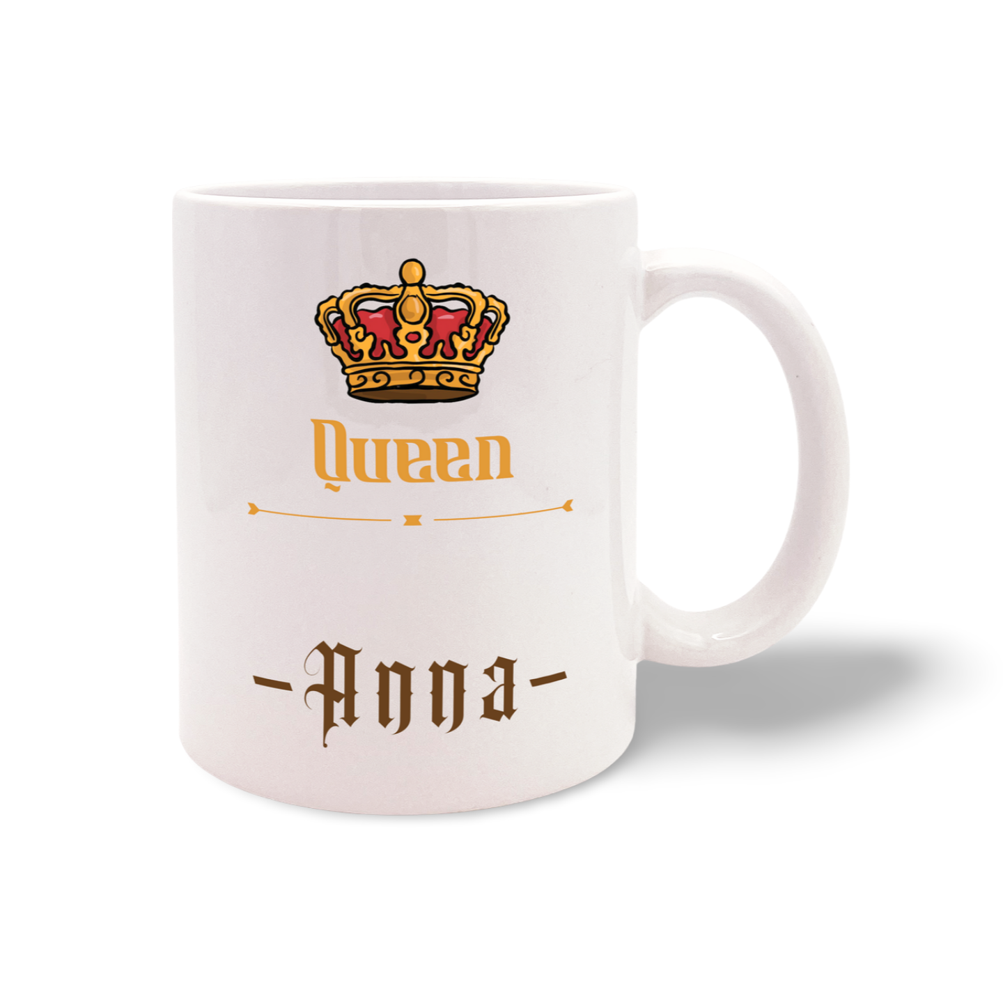 Zwei weiße Tassen mit goldenen Kronen und den Schriftzügen 'Queen Anna' und 'King Michael'