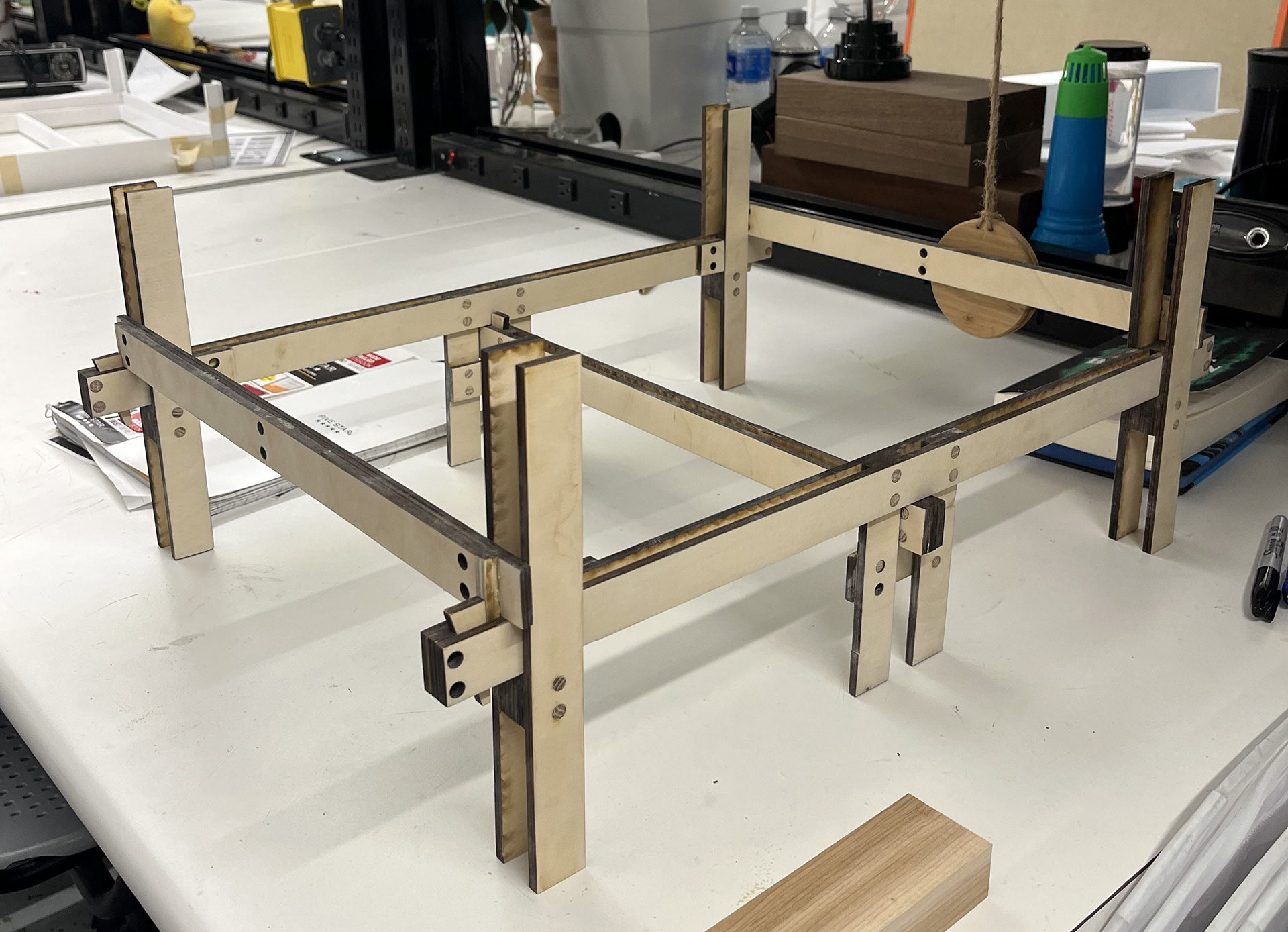 Quarter sized mockett