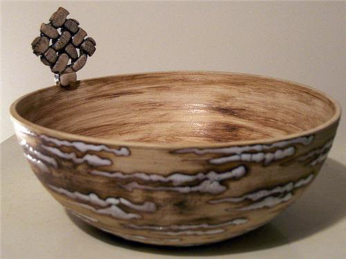 Porcelain, 28cm diameter