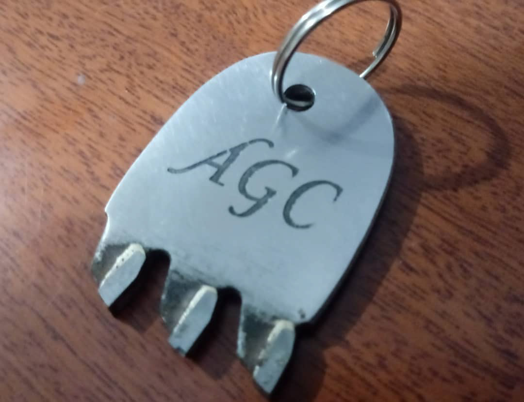 Chaveiro de metal
