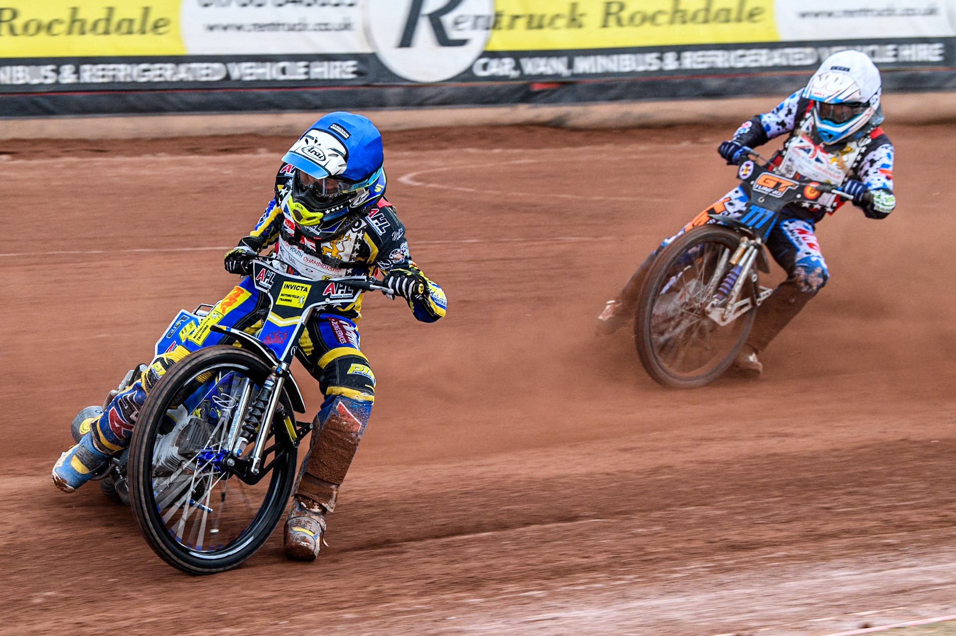 Jamie Etherington (500cc)  in Blue leading Billy Budd (500cc)  in White during the British Youth 500cc Championships at the National Speedway Stadium, Manchester on Friday 2nd August 2024. (Photo: Ian Charles | MI News)