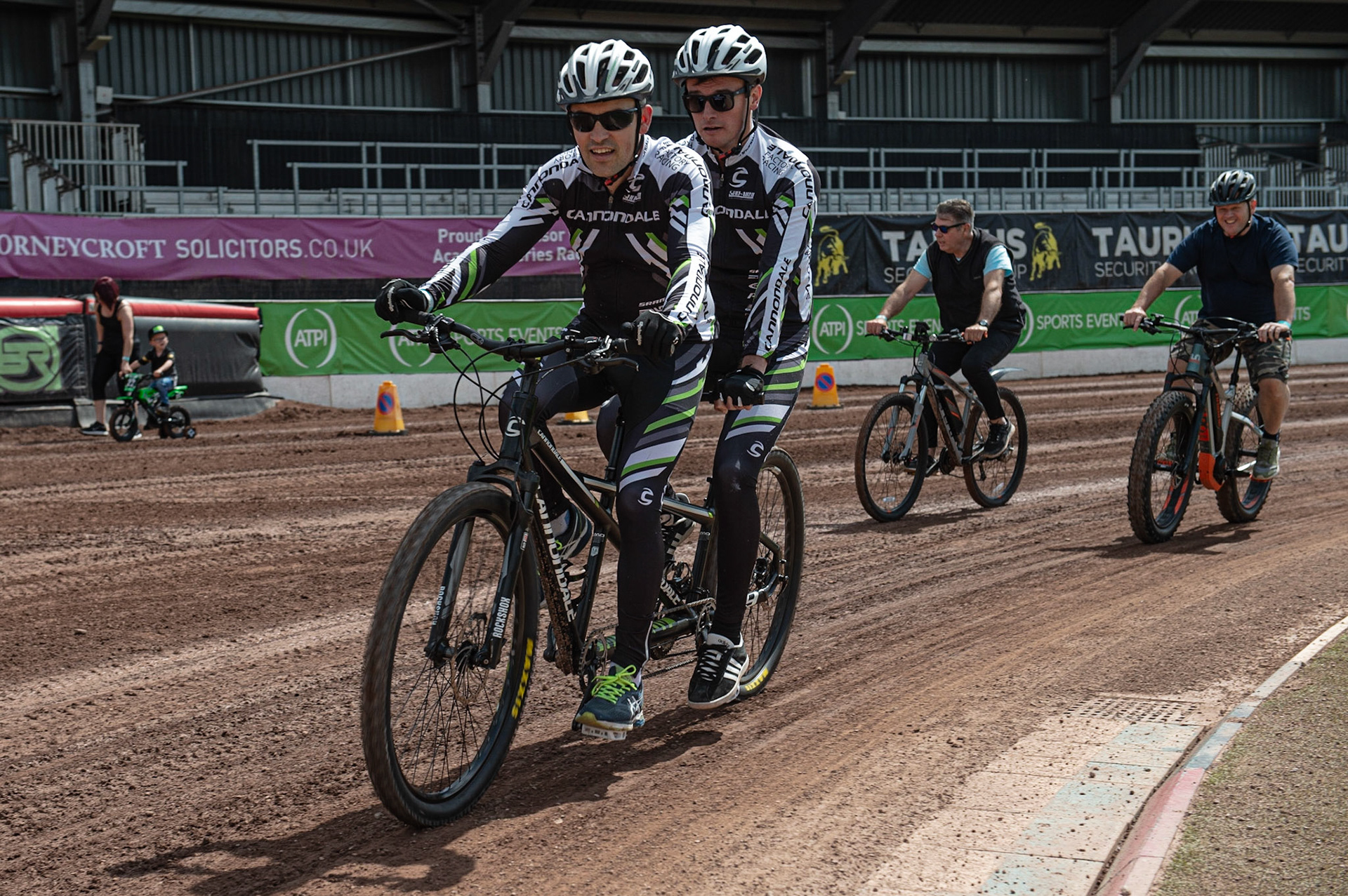 Photo: Ian Charles

Ricky Ashworth takes to the track on his tandem with pilot Duncan Bower as they do a few laps of the NSS

Summer Speed Saturday & British Youth Speedway Championship Round 5, National Speedway Stadium, Manchester, Saturday 22 June 2019