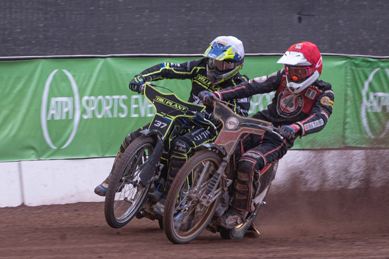 Photo: Ian Charles

Chris Harris (White) and Max Fricke (Red)  battle it out before their crash

Belle Vue Aces v Ipswich Witches, British Speedway Premiership, Belle Vue National Speedway Stadium,  Manchester, Monday 3  June  2019