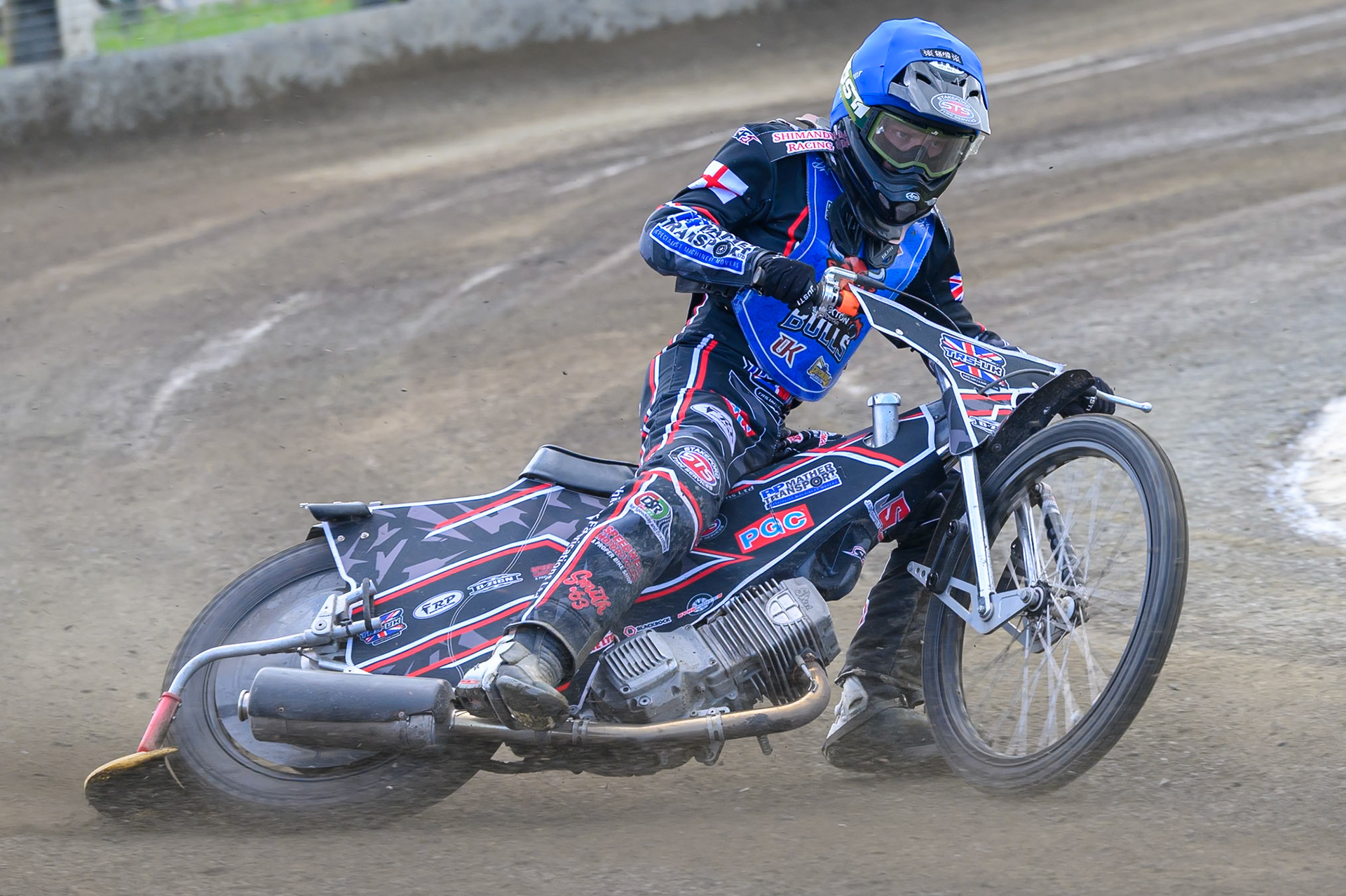 Jack Shimelt of Buxton Bulls in action during the WSRA National Development League match between Buxton Bulls and Edinburgh Monarchs Academy at Hi-Edge Speedway, Buxton on Sunday 14th June 2026. (Photo: Ian Charles | MI News)