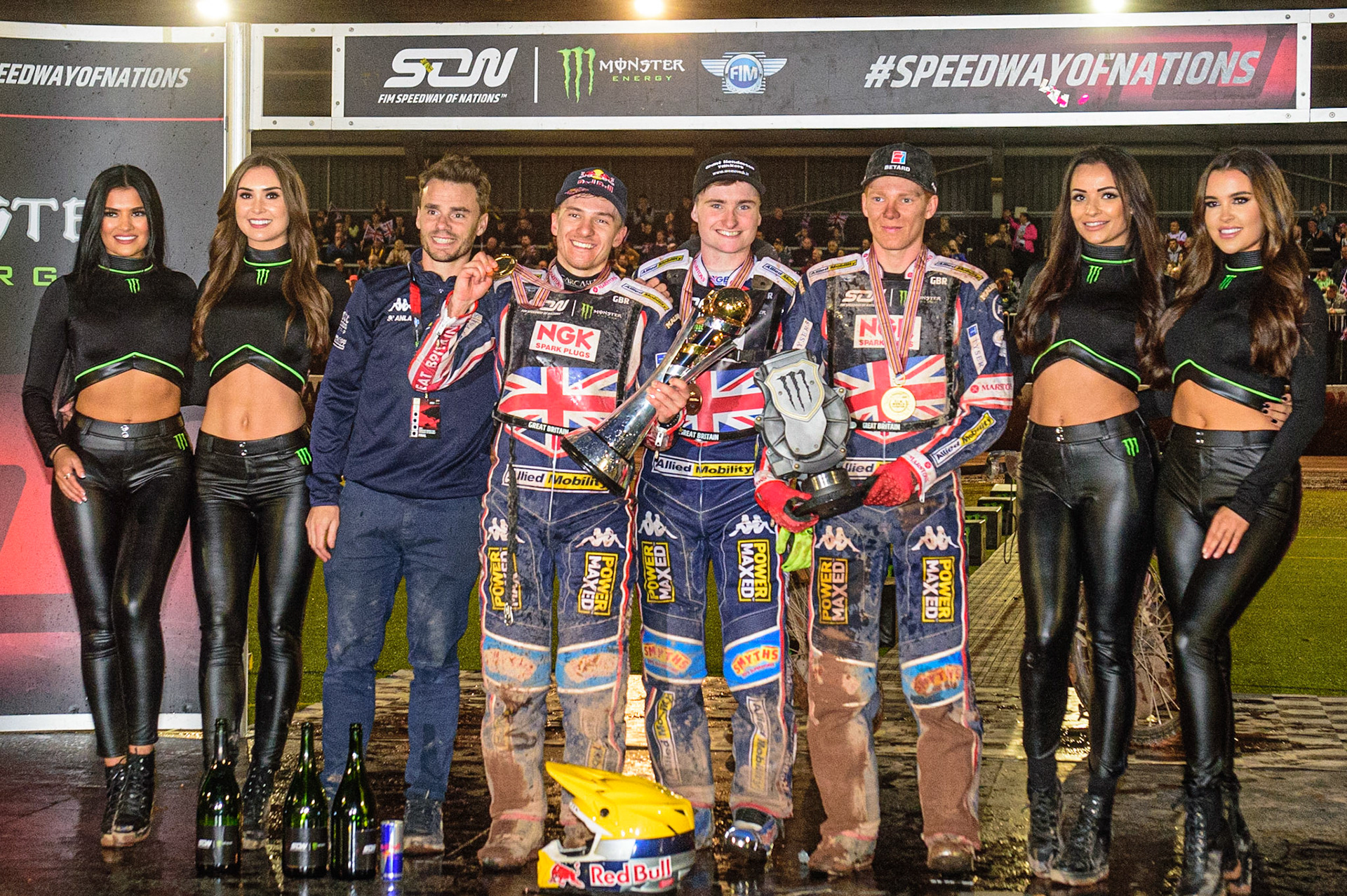 MANCHESTER, UK. OCT 17TH Team GB with the Monster Girls during the Monster Energy FIM Speedway of Nations at the National Speedway Stadium, Manchester on Sunday  17th October 2021. (Credit: Ian Charles | MI News)