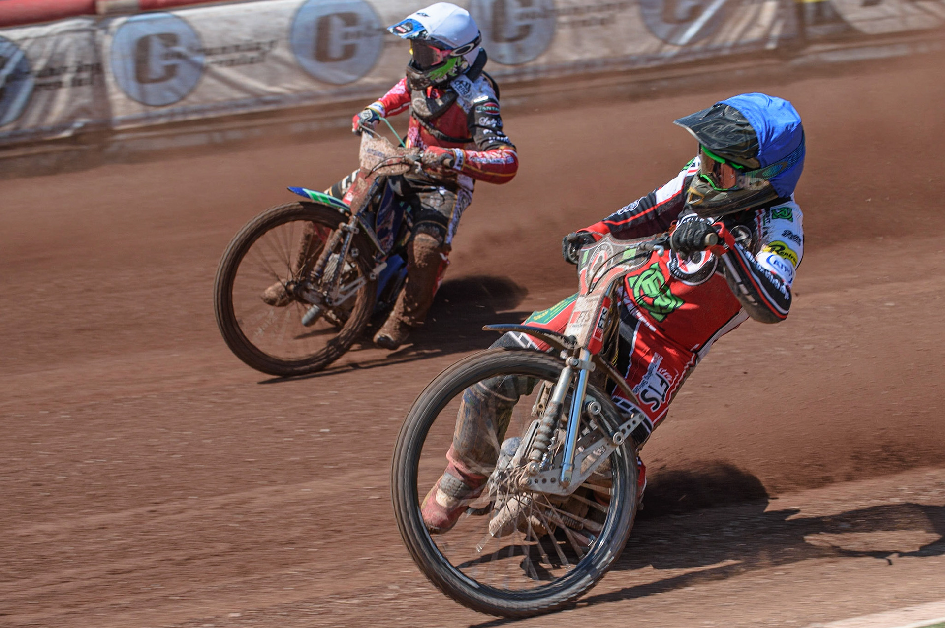 MANCHESTER, UK. MAY 31ST  Jye Etheridge (Blue) inside Hans Andersen  (White) during the SGB Premiership match between Belle Vue Aces and Peterborough at the National Speedway Stadium, Manchester on Monday 31st May 2021. (Credit: Ian Charles | MI News)