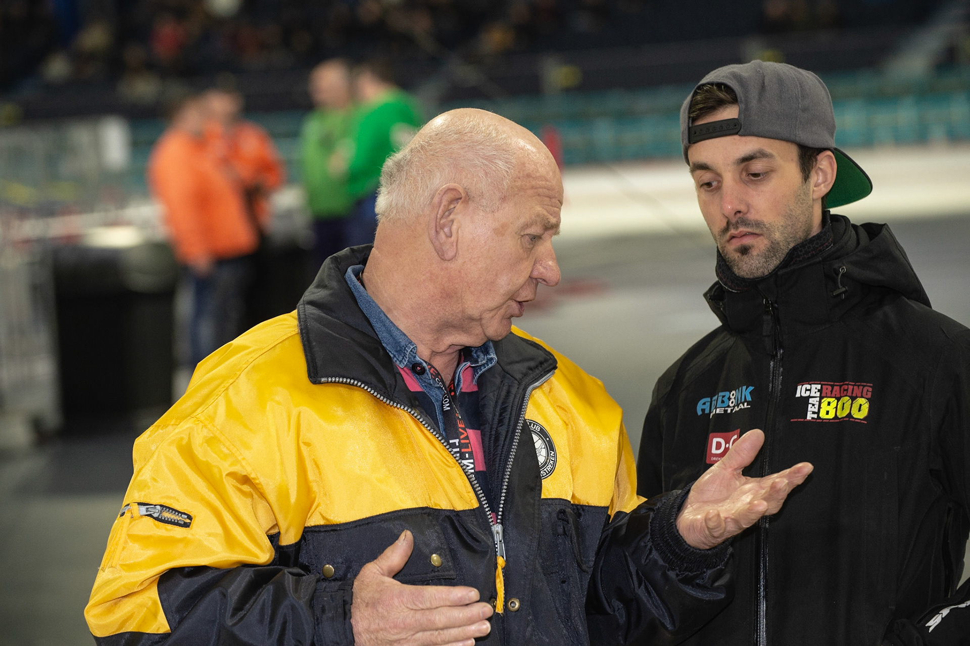 Photo: Ian Charles

Roelof Thijs (left) passes on some advice to Dutch rider Jasper Iwema

Roelof Thijs Bokaal, Ice Rink Thialf, Heerenveen, Netherlands Friday  29  March  2019