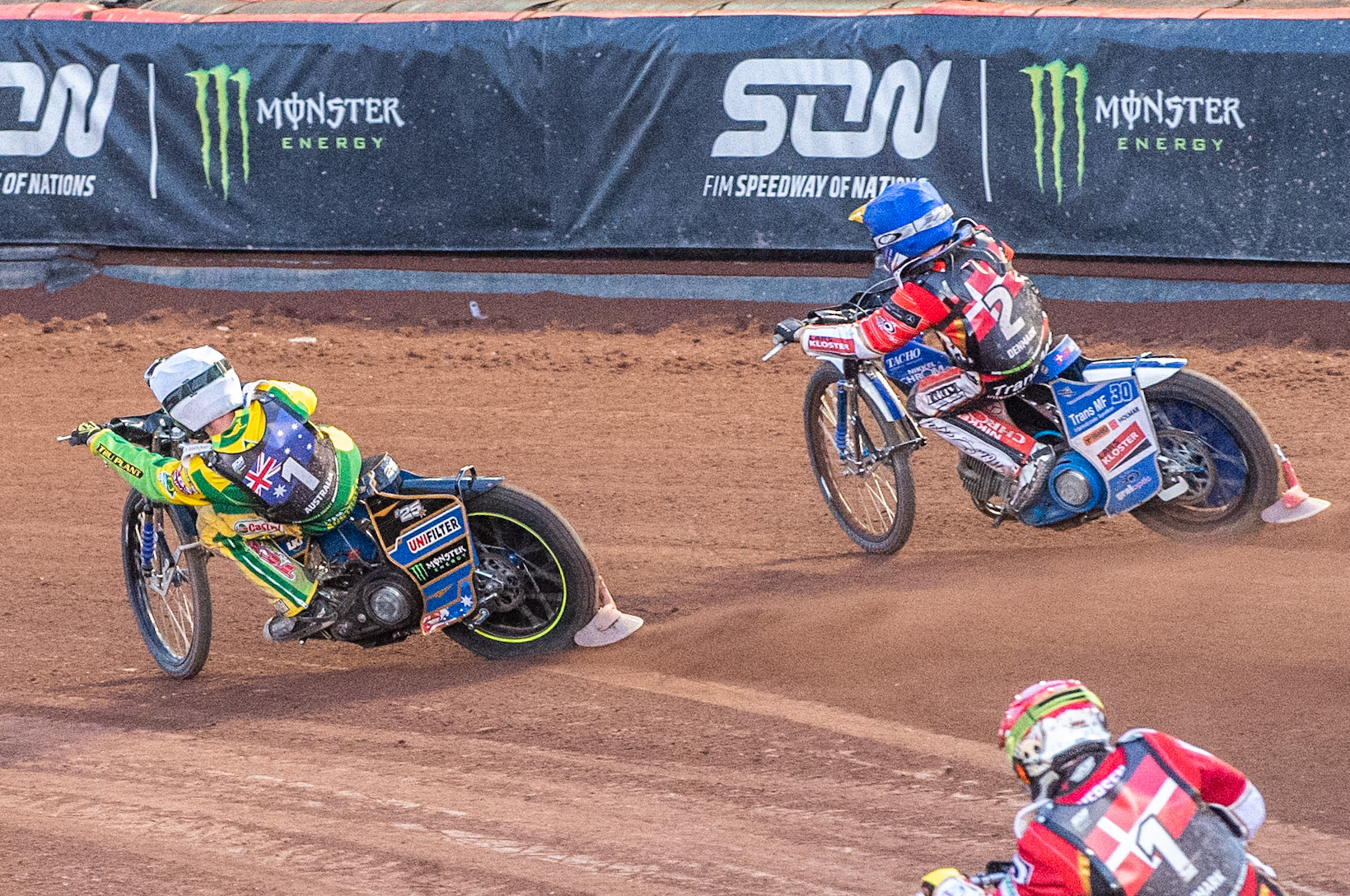 Photo: Ian Charles

Chris Holder (White) inside Leon Madsen (Blue)

Monster Energy FIM Speedway Of Nations, Race Off 2, Belle Vue National Speedway Stadium, Manchester 7 May  2019