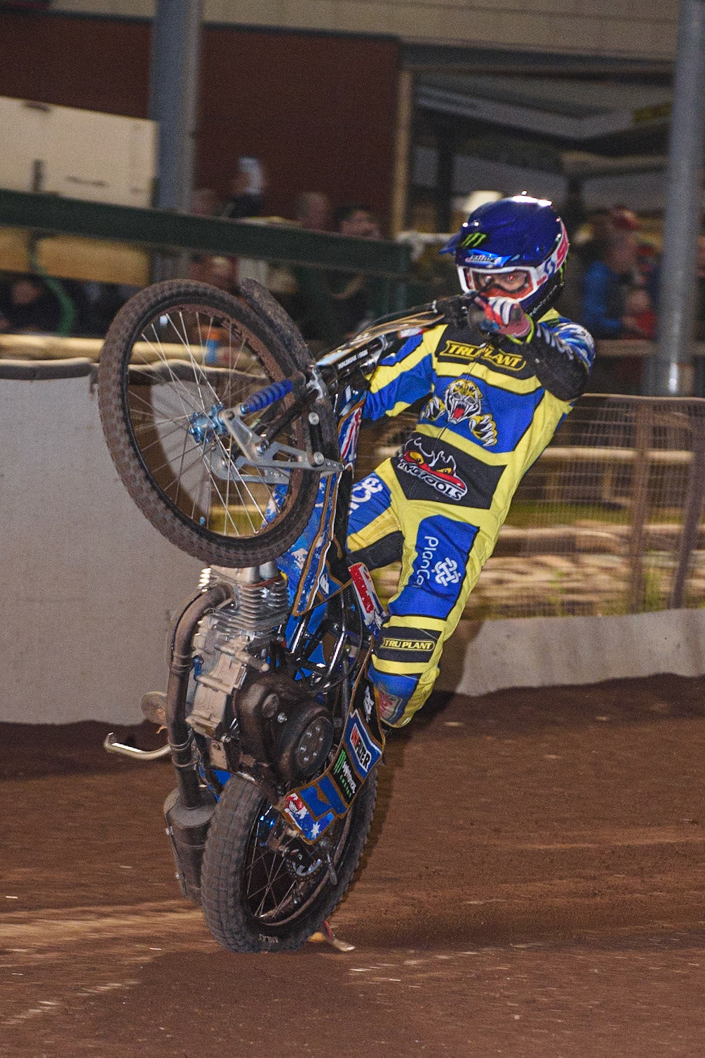 SHEFFIELD, UK. AUG 2NDJack Holder  wheelies in celebration of the Tigers win during the SGB Premiership match between Sheffield Tigers and Belle Vue Aces at Owlerton Stadium, Sheffield on Thursday 2nd September 2021. (Credit: Ian Charles | MI News)