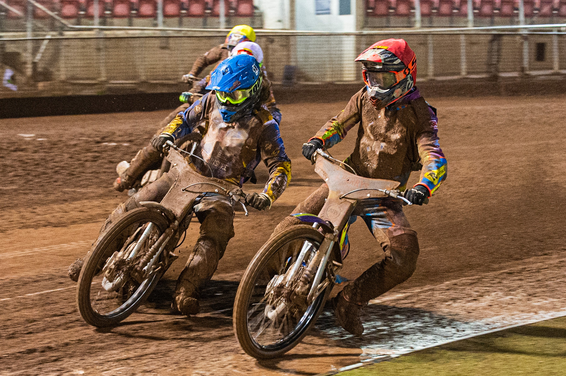 Photo: Ian CharlesFinal: Rory Schlein (Red)  hits the first turn inside Richard Lawson  (Blue) Sports Insure British Speedway Championship Final, National Speedway Stadium, Manchester Monday  28  September  2020