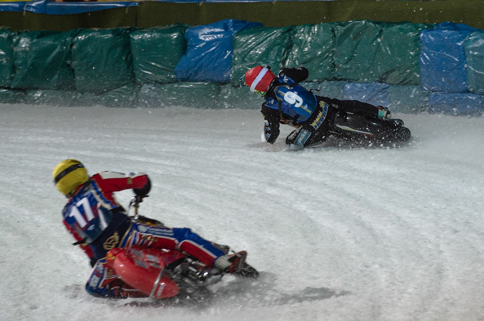 BERLIN GERMANY  - February 29   Martin Haarahiltunen (Red) leads Igor Kononov (Yellow) during theIce Speedway of Nations (Day 1) at the Horst-Dohm-Eisstadion, Berlin,  on Saturday 29 February 2020. (Credit: Ian Charles | MI News)