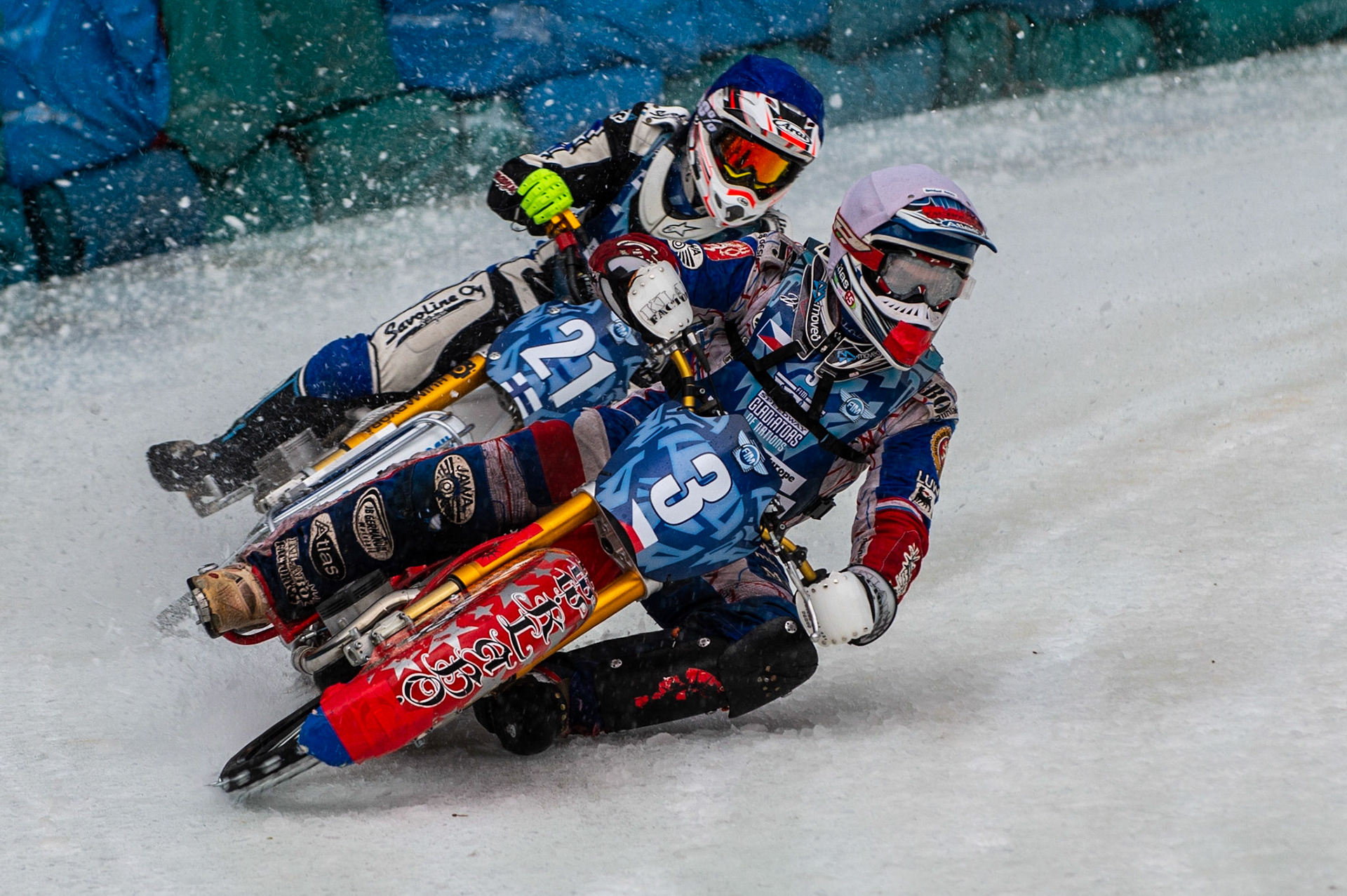 BERLIN GERMANY  - March 1  Jan Klatovsky (White) leads Mikko Jetsonen (Blue)  during the Ice Speedway of Nations at the Horst-Dohm-Eisstadion, Berlin,  on Sunday 1 March 2020. (Credit: Ian Charles | MI News)