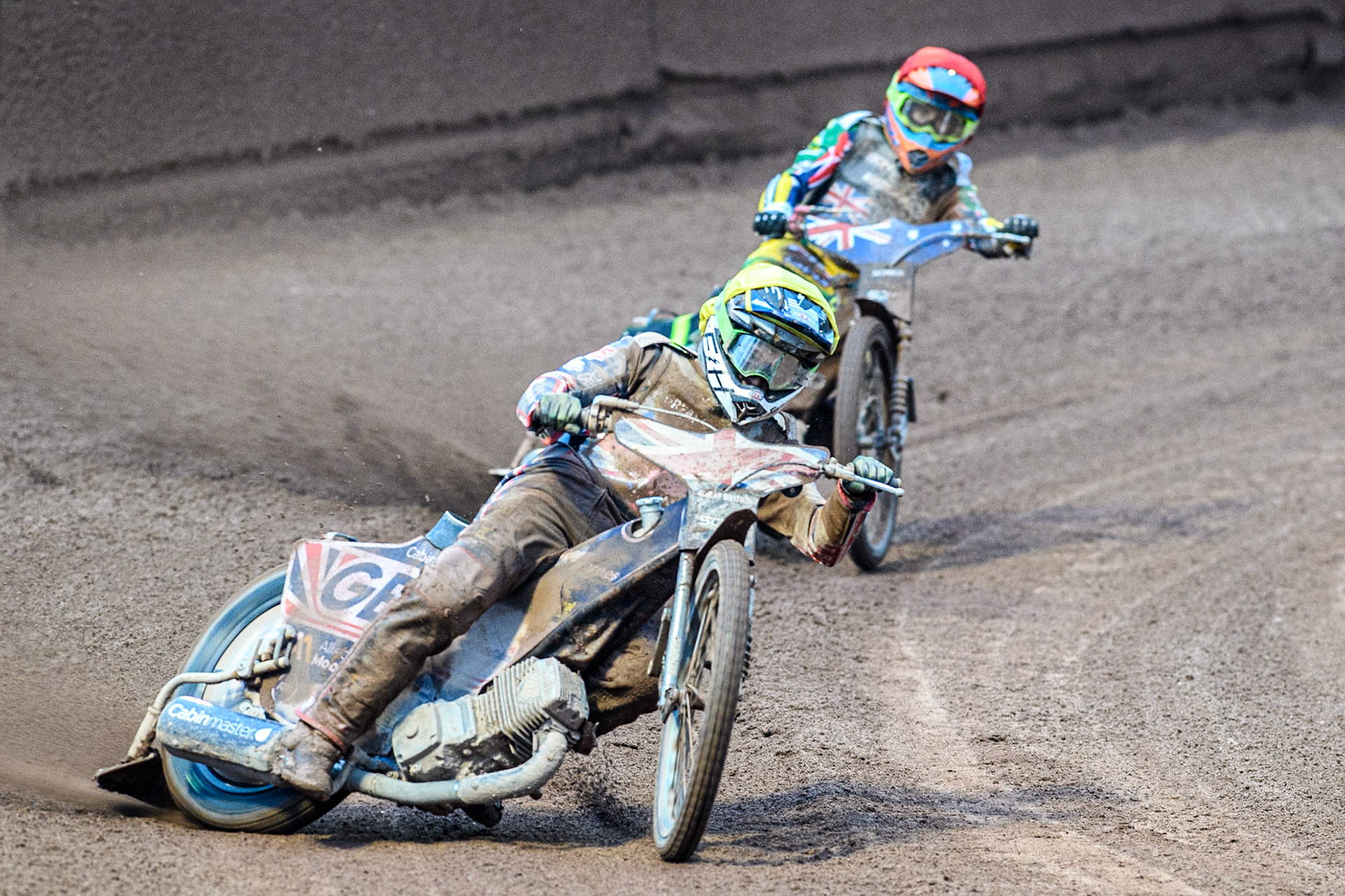 Leon Flint of Great Britain in Yellow leading Keynan Rew of Australia in Red during the Monster Energy FIM Speedway of Nations 2 (Under 21) Final at the National Speedway Stadium, Manchester on Friday 12th July 2024. (Photo: Ian Charles | MI News)
