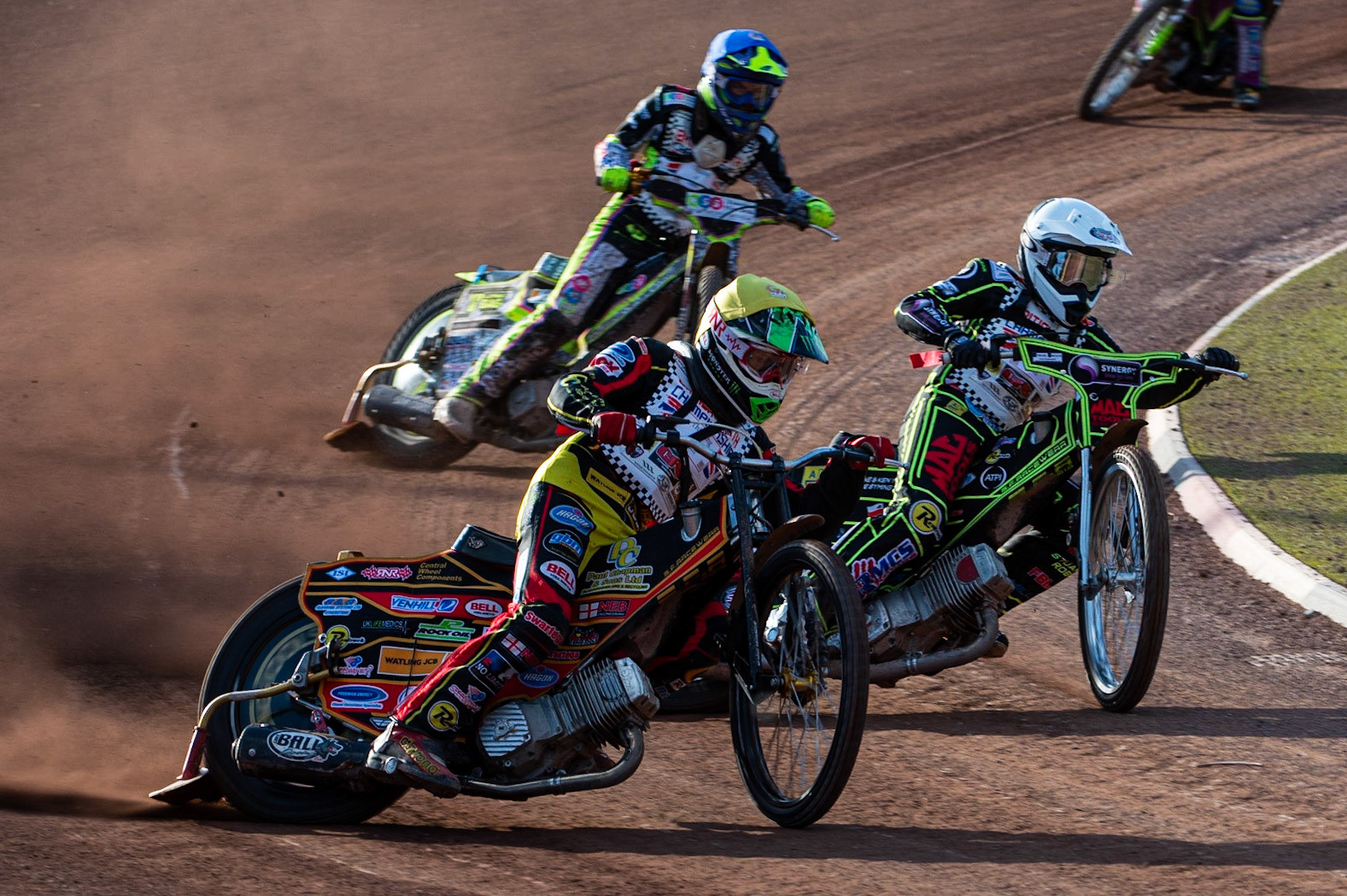 Photo: Ian Charles

Joe Thompson (Yellow) leads Archie Freeman (White) and Alex Goldsborough (Blue)

Summer Speed Saturday & British Youth Speedway Championship Round 5, National Speedway Stadium, Manchester, Saturday 22 June 2019