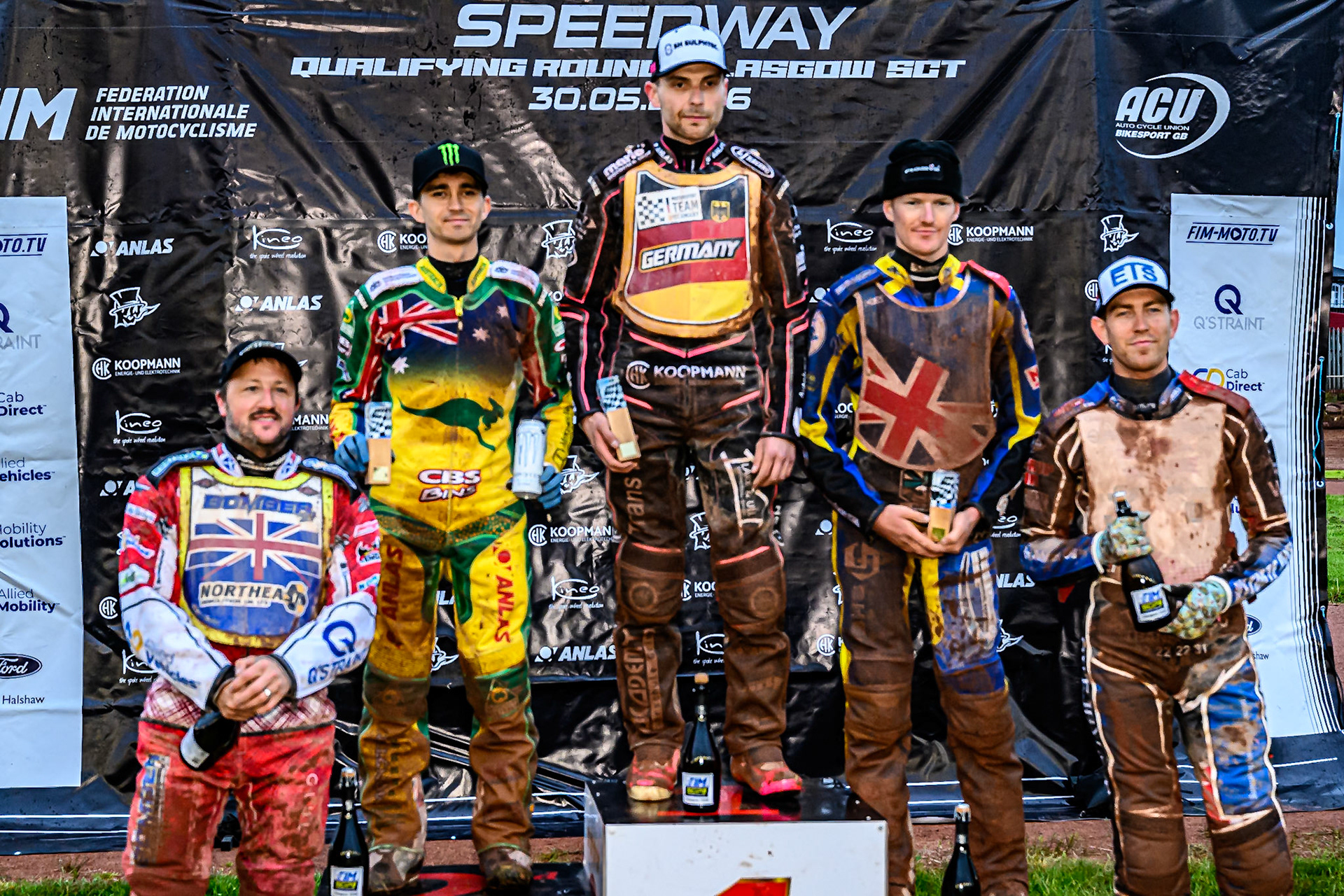 The qualifying riders to the GP Challenge: (L to R) Chris Harris of Great Britain (5th), Jack Holder of Australia (2nd), Kai Huckenbeck of Germany  (Winner), Anders Rowe of Great Britain (3rd), Frederik Jacobsen of Denmark (4th) during the Speedway GP Qualifying Round 3 at Allied Ashfield Stadium, Glasgow on Saturday 30th May 2026. (Photo: Ian Charles | MI News)