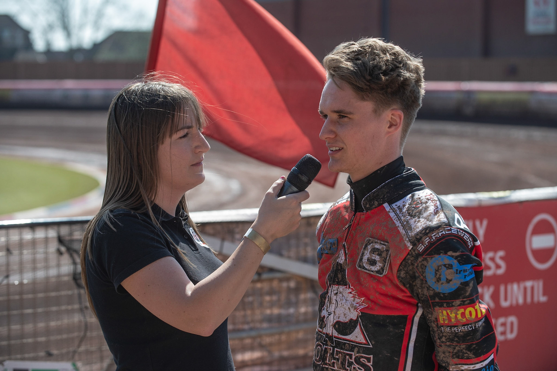 Photo: Ian Charles

Ben Rathbone is interviewed by Hayley


Belle Vue Colts v Stoke Potters, National League, Belle Vue National Speedway Stadium, Manchester, Friday 19  April  2019