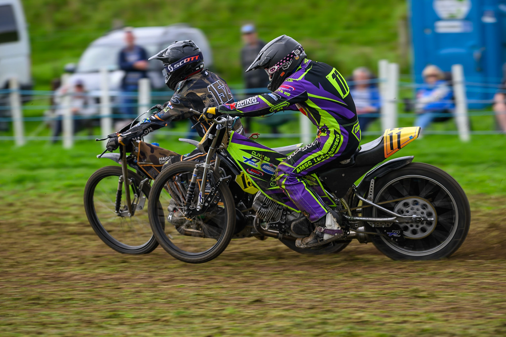 British Masters (Solos): Paul Cooper (11) on the inside of Ashton Vale (152) during the British Masters Grasstrack Championship at Lower Marsh Farm, Much Hoole, Preston in Lancashire, England on Sunday 13th September 2026. (Photo: Ian Charles | MI News)
