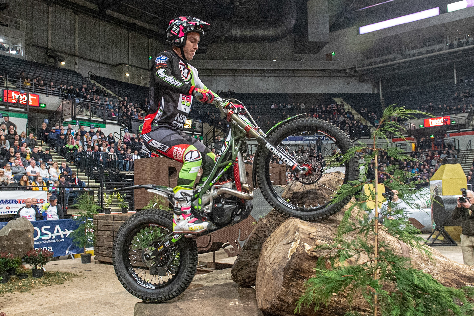 SHEFFIELD, ENGLAND  - DECEMBER 28TH  Jamie Busto, Spain (Vertigo) on section 4  during the 25th Anniversary Sheffield Indoor Trial at the FlyDSA Arena, Sheffield on Saturday 28th December 2019. (Credit: Ian Charles | MI News)