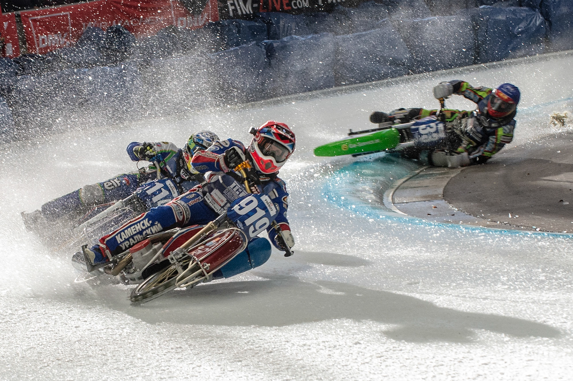 Photo: Ian Charles

Dmitri Khomitsevich (919) leads Dinar Valeev (114) as Johann Weber (33) goes inside the blue line and dislodges a bale 

FIM Ice Speedway Gladiators World Championship, Event 4.1, Max-Aicher-Arena, Inzell, Germany, Saturday 16 March 2019