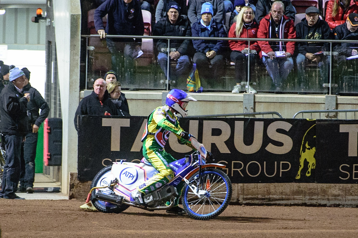 MANCHESTER, UK. OCT 23RD  After his own machine develops problems, Max Fricke  comes out for his first ride on Jason Crump’s machine during the Peter Craven Memorial Trophy event at the National Speedway Stadium, Manchester on Saturday 23rd October 2021. (Credit: Ian Charles | MI News)