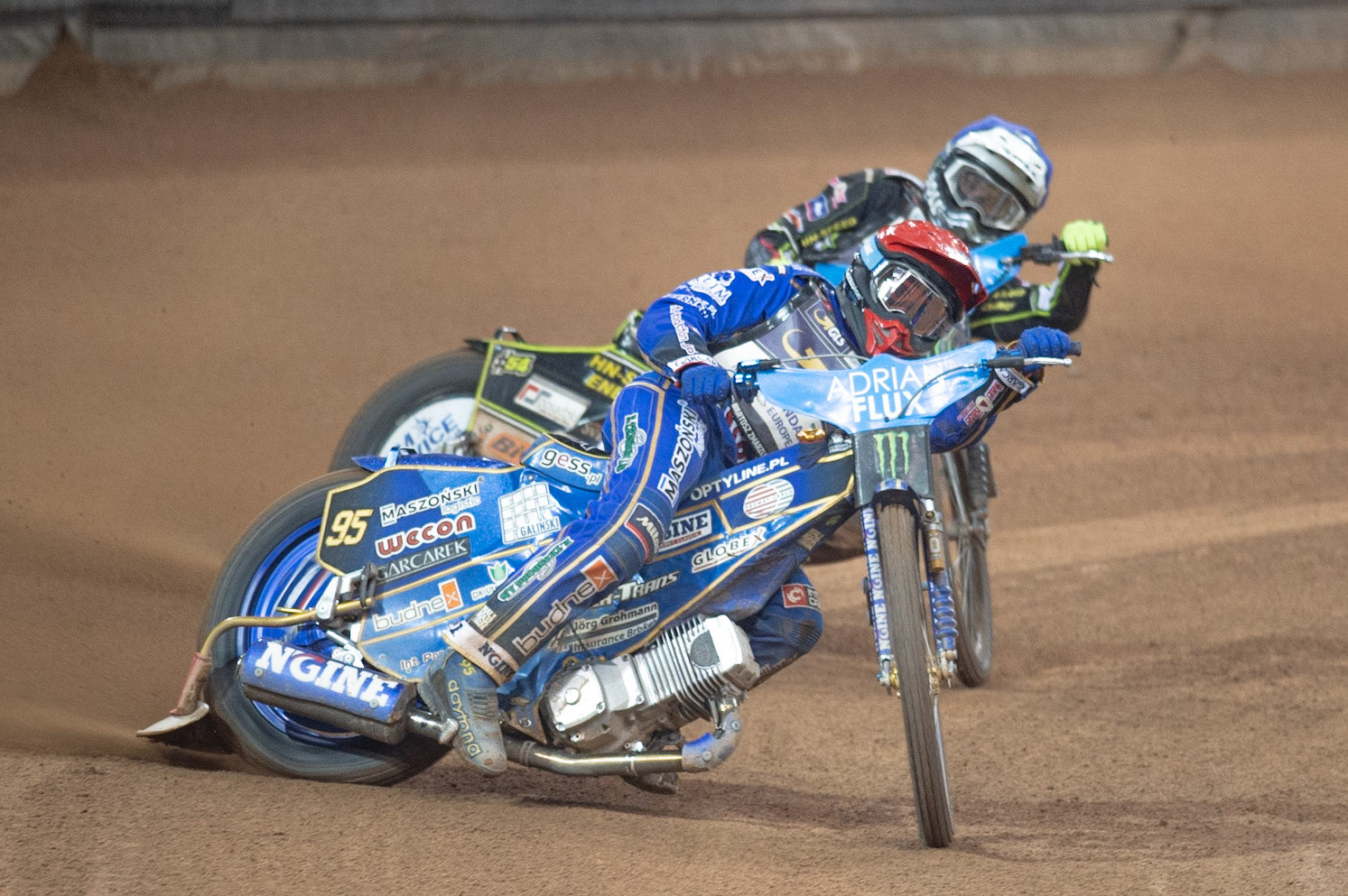 CARDIFF,WALES Bartoz Zmarzlik (Red) leads Martin Vaculik (Blue) during the ADRIAN FLUX BRITISH FIM SPEEDWAY GRAND PRIX at the Principality Stadium, Cardiff on Saturday 21st September 2019. (Credit: Ian Charles | MI News)