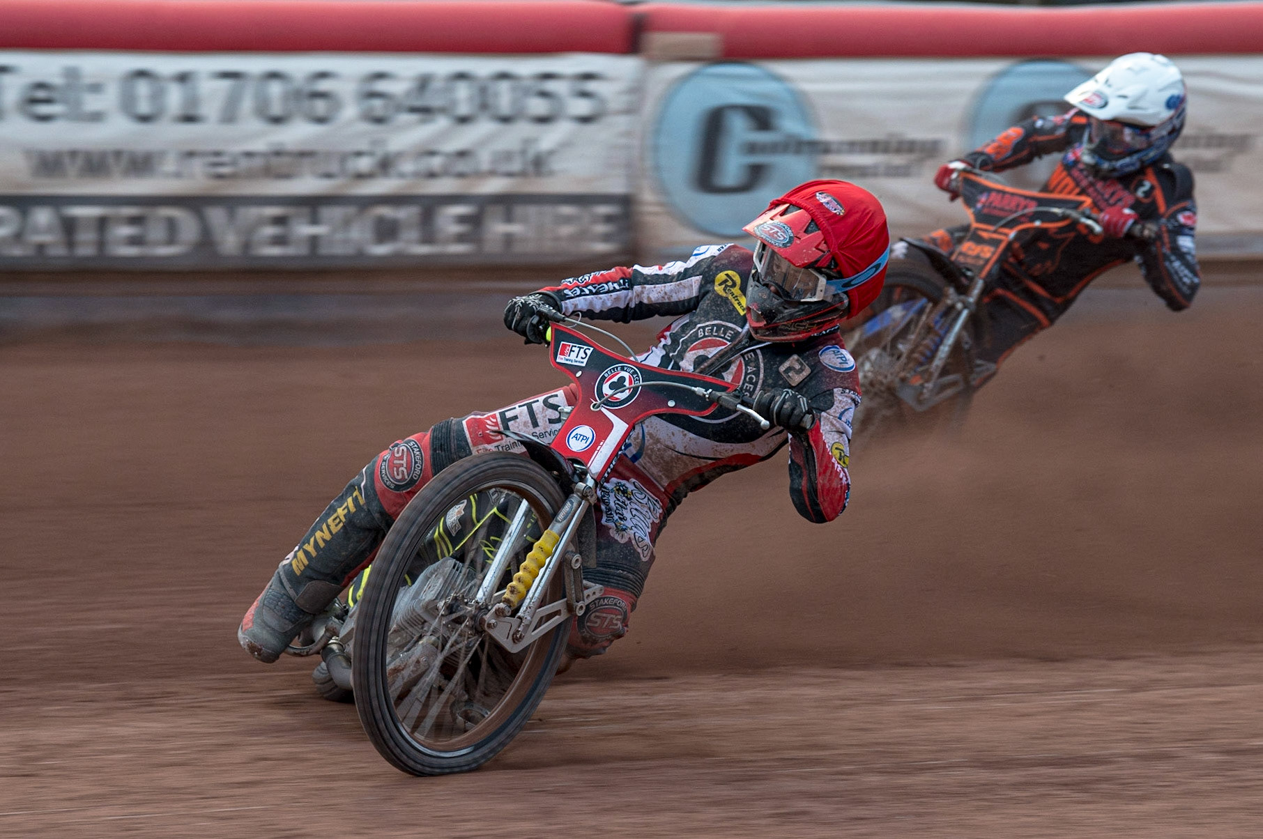 MANCHESTER, UK. JUN 13TH Jye Etheridge  (Red) leads Steve Worrall  (White) during the SGB Premiership match between Belle Vue Aces and Wolverhampton  Wolves at the National Speedway Stadium, Manchester on Monday 13th June 2022. (Credit: Ian Charles | MI News)