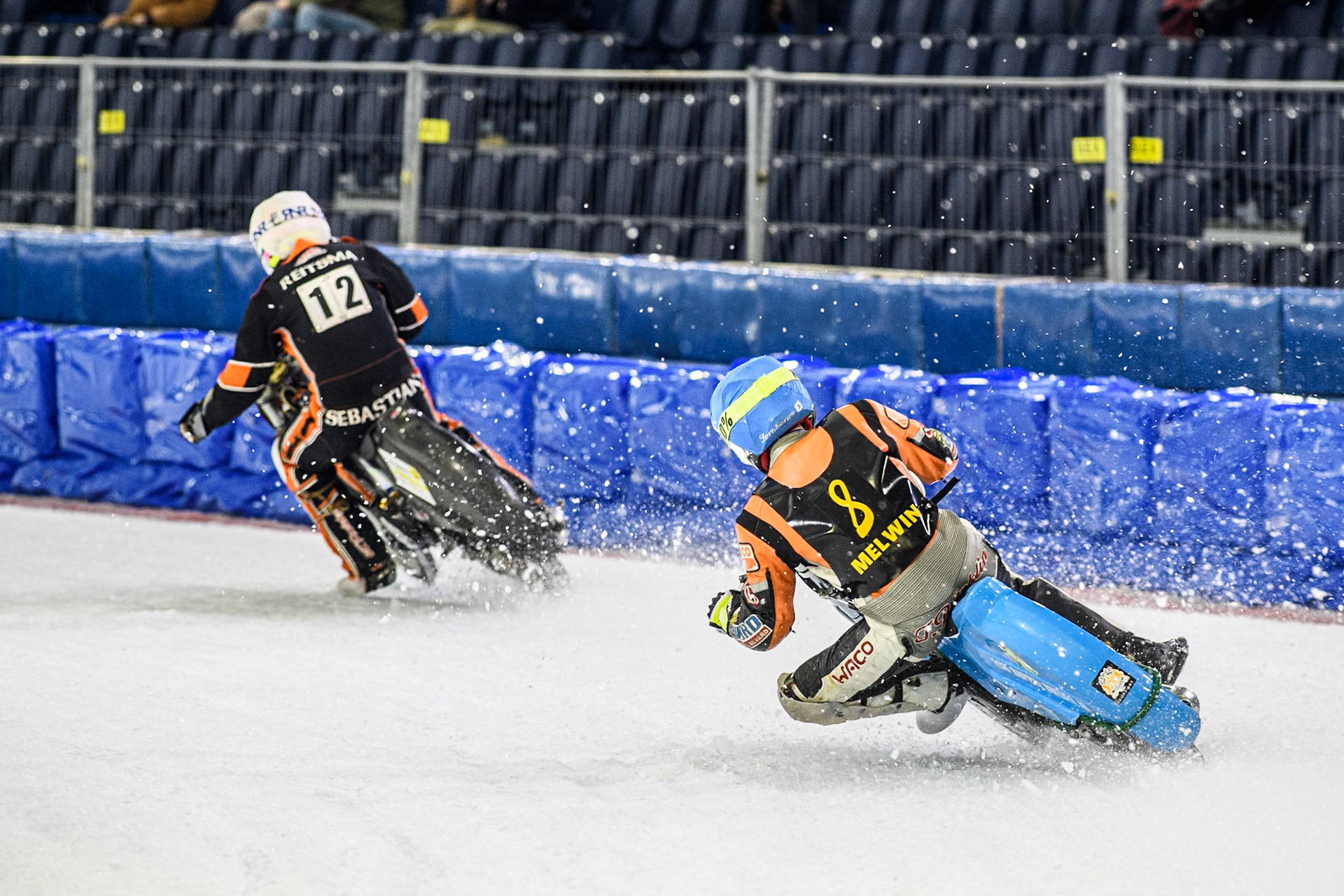 Melwin Björklin of Sweden in Blue chases Sebastian Reitsma of The Netherlands in White during the Roelof Thijs Bokaal, Ice Rink Thialf, Heerenveen, Netherlands on Friday 4th April 2025. (Photo: Ian Charles | MI News)