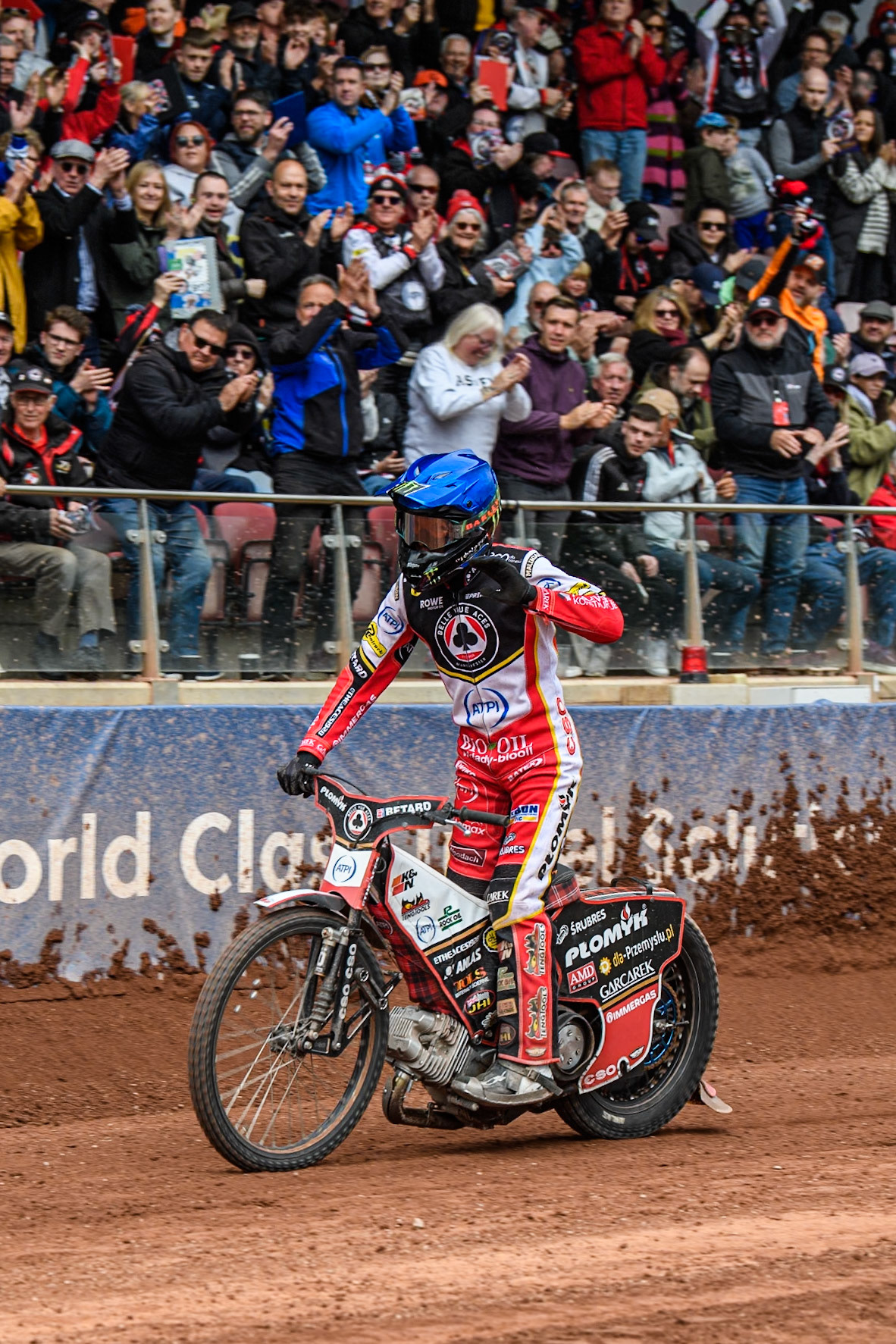 Dan Bewley of Belle Vue Aces acknowledges the fans during the Rowe Motor Oil Premiership match between Belle Vue Aces and Sheffield Tigers at the National Speedway Stadium, Manchester on Monday 5th May 2025. (Photo: Ian Charles | MI News)