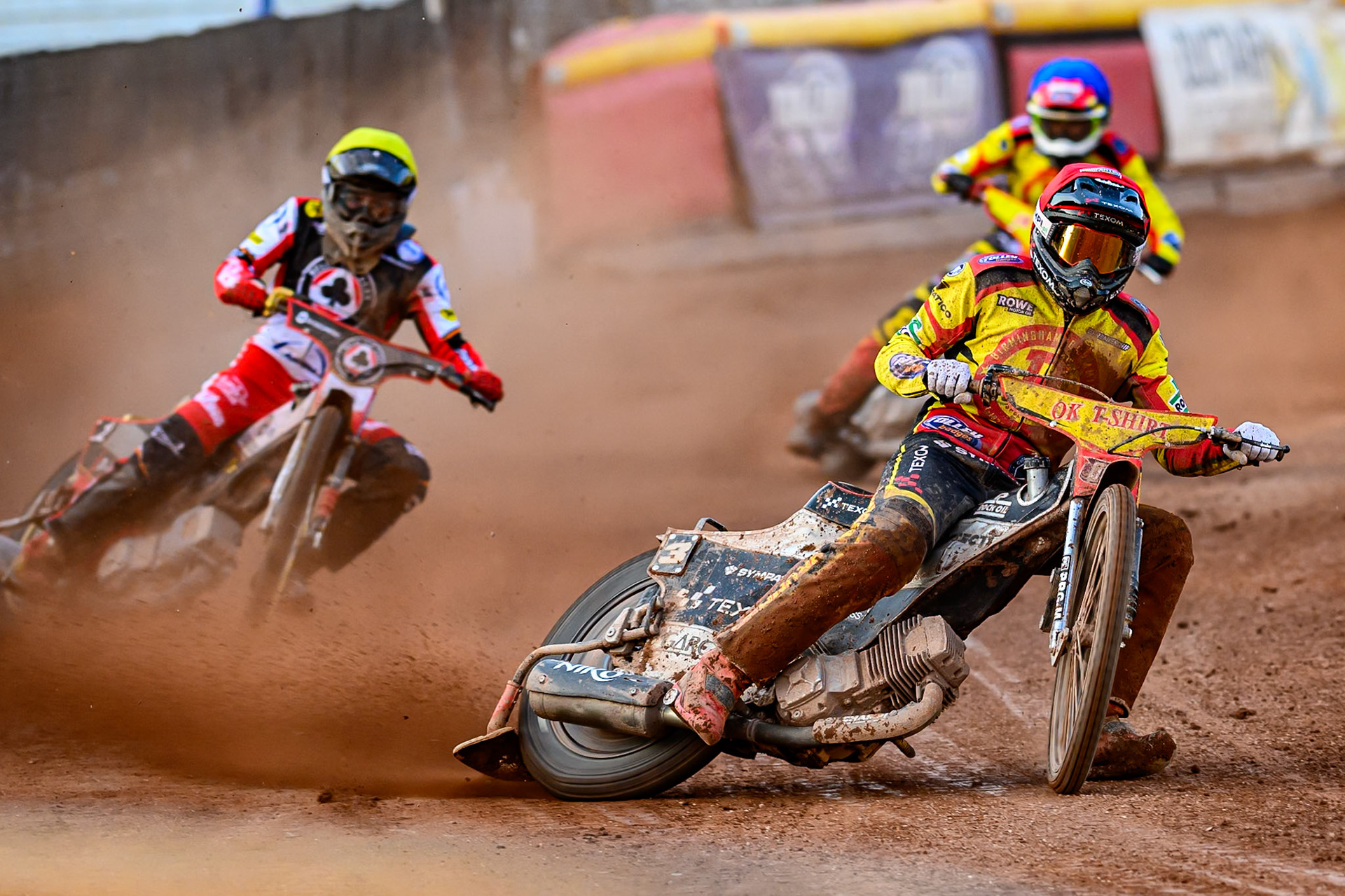 Birmingham Brummies' Tobiasz Musielak in Red leading Belle Vue Aces' Norick Blodorn in Yellow and Birmingham Brummies' Keynan Rew in Blue during the Rowe Motor Oil Premiership match between Birmingham Brummies and Belle Vue Aces at Perry Bar Stadium, Birmingham on Monday 2nd June 2025. (Photo: Ian Charles | MI News)