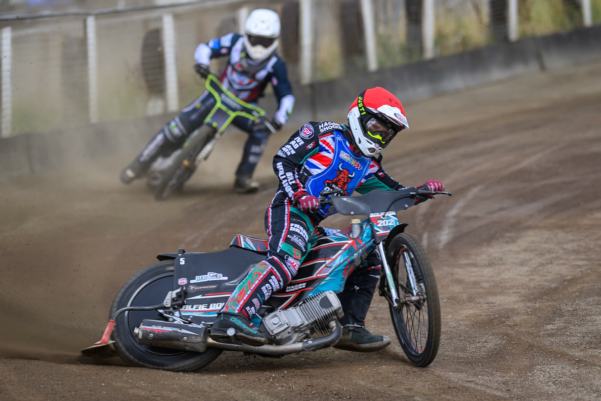 Alfie Bowtell of Buxton Bulls in Red leading Nathan Ablitt of Middlesborough Tigers in White during the WSRA National Development League match  between Buxton Bulls and Middlesborough Tigers at Hi-Edge Speedway, Buxton on Sunday 16th August 2026. (Photo: Ian Charles | MI News)