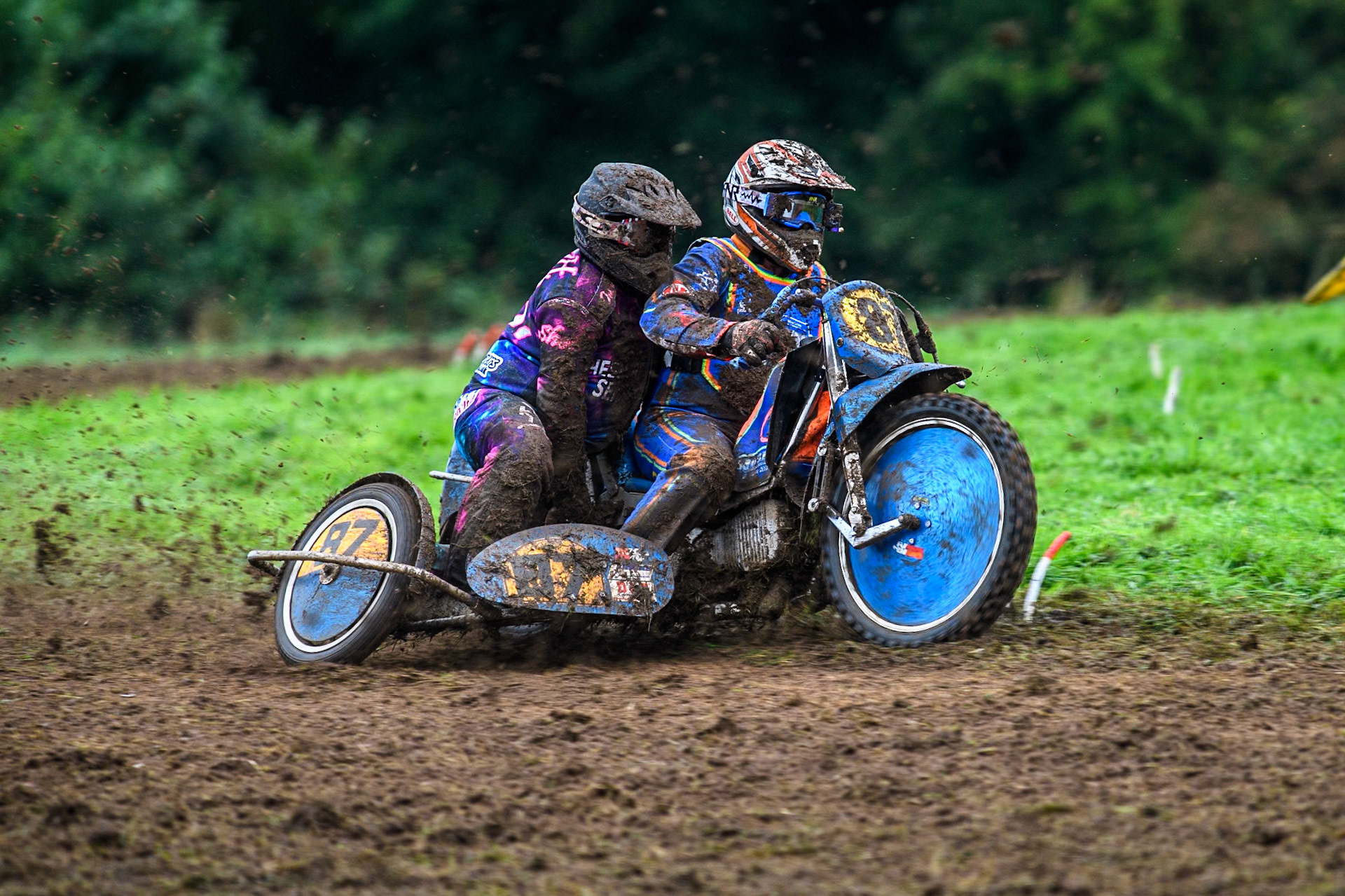 Richard Fred Jenner &amp; Scott Gutteridge (87) in action during the ACU British Upright Championships at Woodhouse Lance, Gawsworth, Cheshire on Sunday 8th September 2024. (Photo: Ian Charles | MI News)
