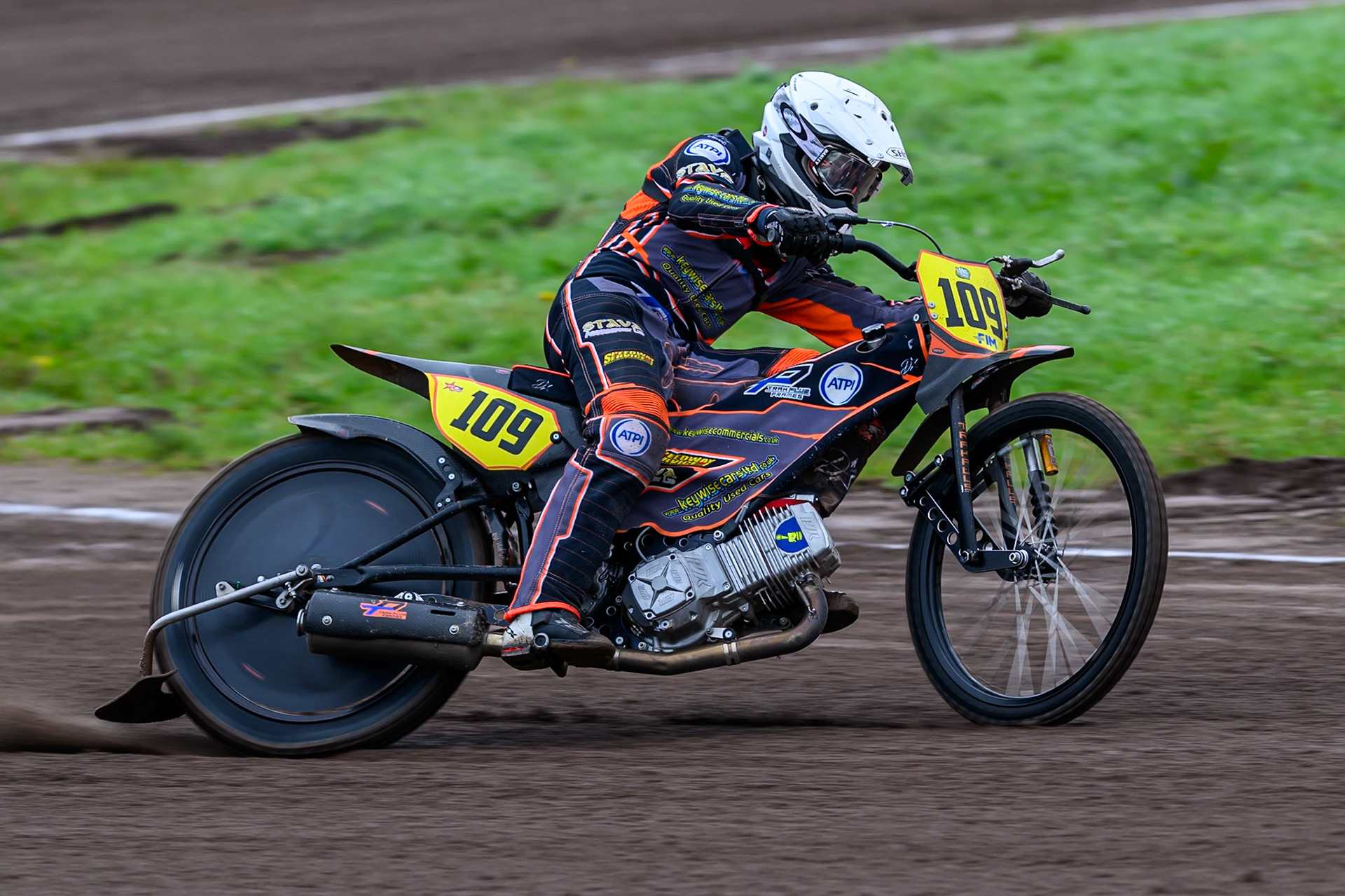 Zach Wajtknecht (109) of Great Britain practices during the FIM Long Track World Championship Final 4, at the Speed Centre Roden, Netherlands on Sunday 21st September 2025. (Photo: Ian Charles | MI News)