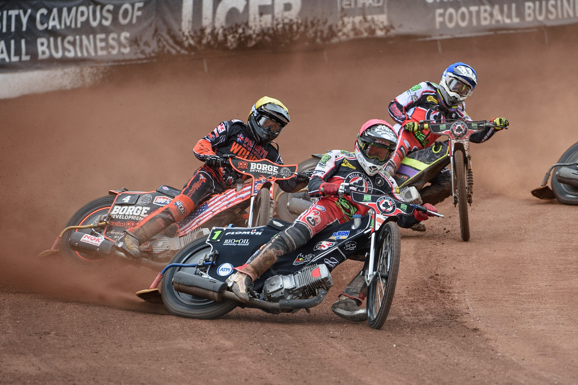 MANCHESTER, UK. AUGUST 30TH Dan Bewley  (Red) leads \Luke Becker  (Yellow) and Tom Brennan  (Blue) during the SGB Premiership match between Belle Vue Aces and Wolverhampton Wolves at the National Speedway Stadium, Manchester on Monday 30th August 2021. (Credit: Ian Charles | MI News)