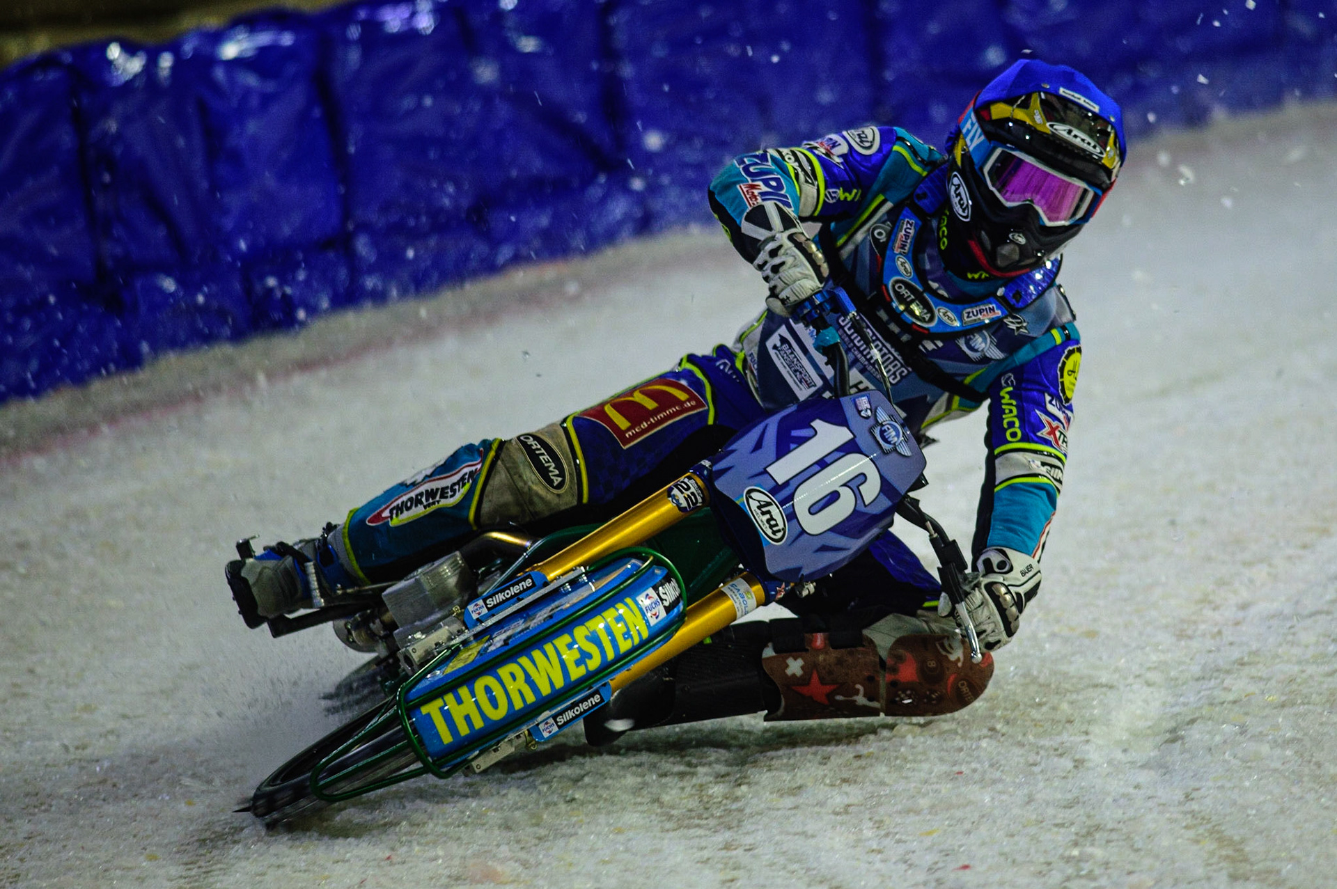 HEERENVEEN, NL. Luca Bauer (16) in action  during the FIM Ice Speedway Gladiators World Championship Final 4 at Ice Rink Thialf, Heerenveen on Sunday  3 April 2022. (Credit: Ian Charles | MI News)