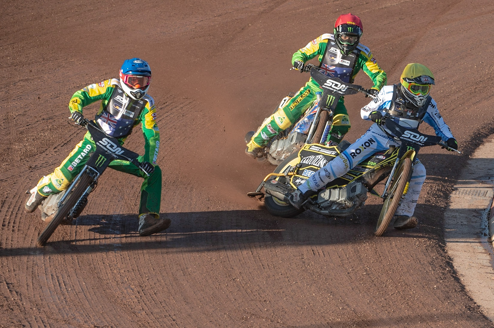 Photo: Ian Charles

Tero Aarnio (Yellow) leads Chris Holder (Red) with Max Fricke (Blue) on the outside 

Monster Energy FIM Speedway Of Nations, Race Off 2, Belle Vue National Speedway Stadium, Manchester 7 May  2019