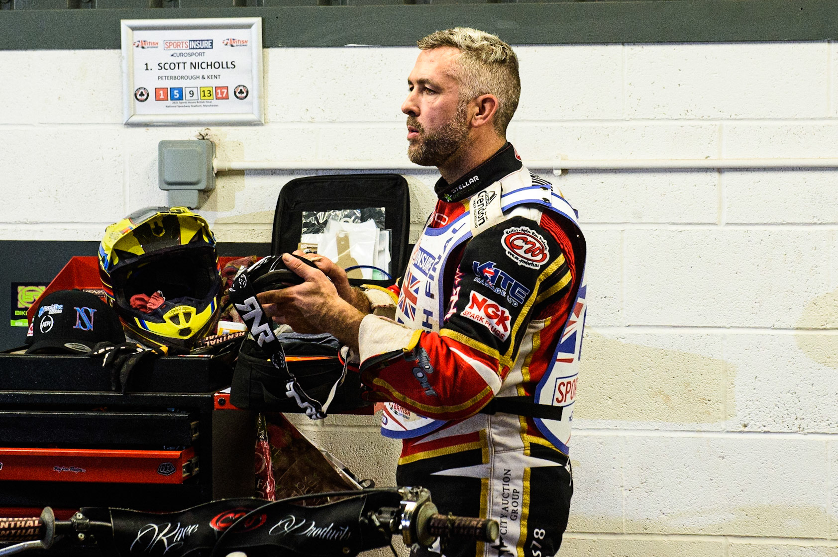 MANCHESTER, UK. AUGUST 16TH   Scott Nicholls  prepares for his next heat as he watches the monitor during the Sports Insure British Speedway Finals at the National Speedway Stadium, Manchester on Monday 16th August 2021. (Credit: Ian Charles | MI News)