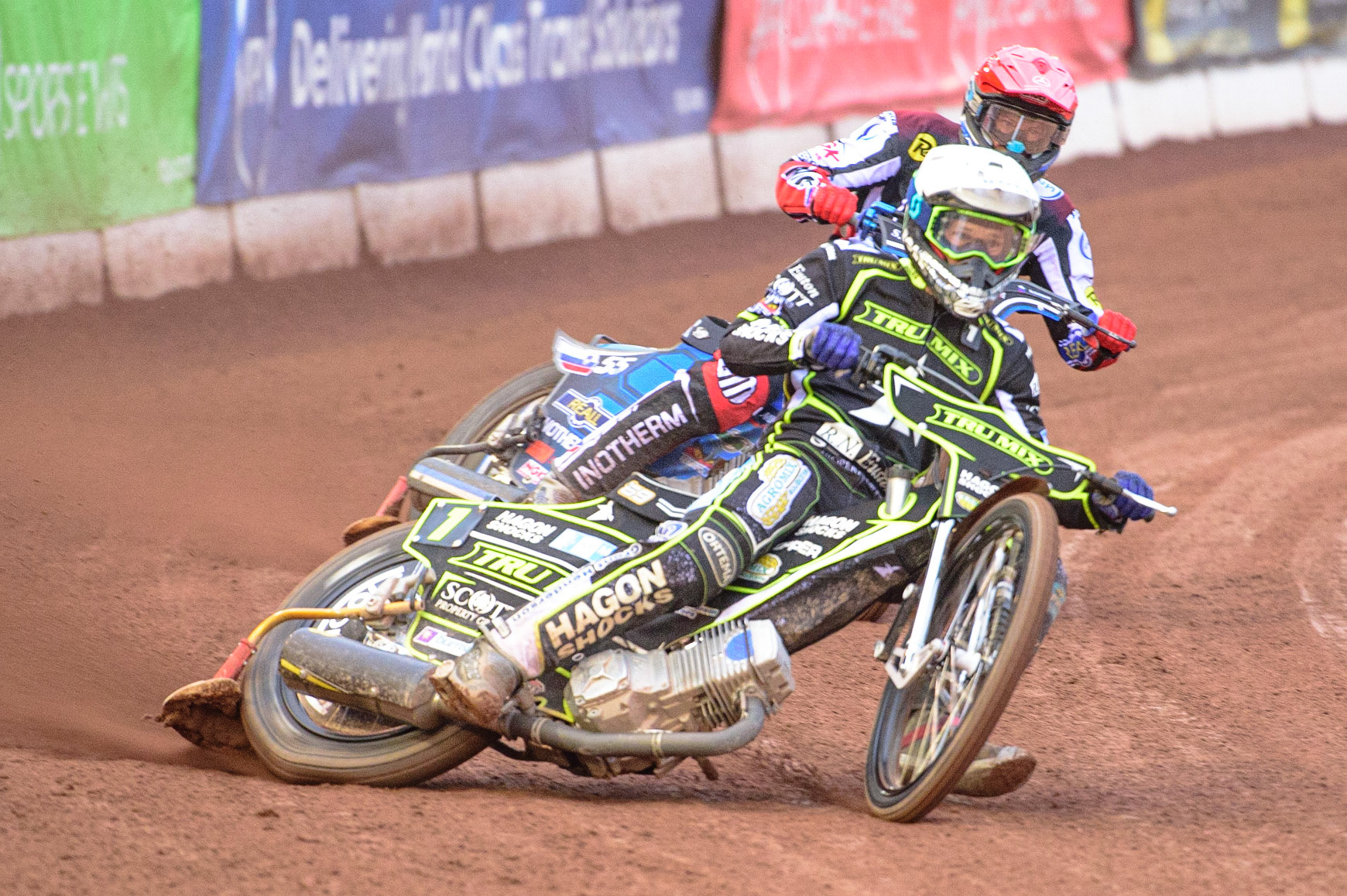 MANCHESTER, UK. JUN 6TH  Jason Doyle  (White) leads Matej Žagar  (Red) during the SGB Premiership match between Belle Vue Aces and Ipswich Witches at the National Speedway Stadium, Manchester on Monday 6th June 2022. (Credit: Ian Charles | MI News)