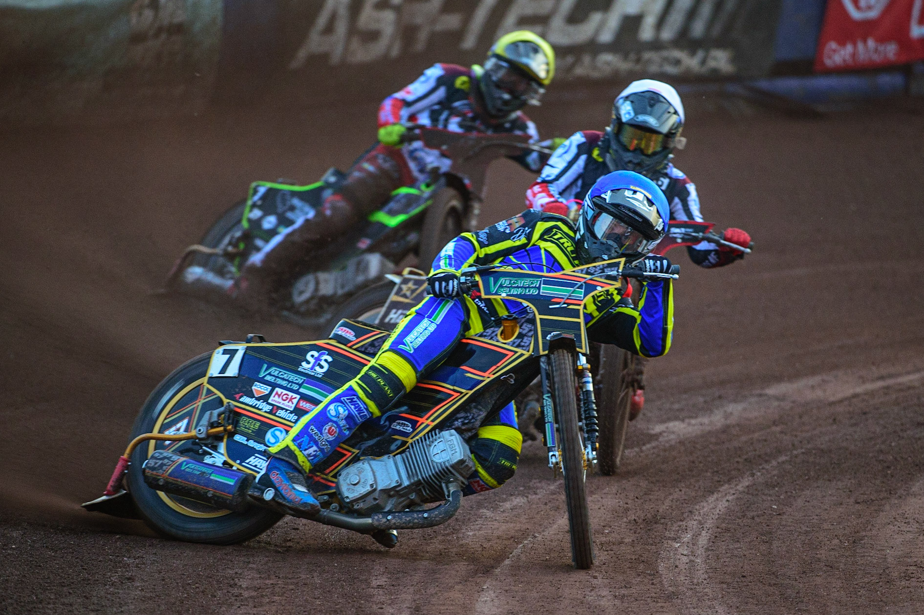 SHEFFIELD, UK. APR 14TH  Connor Mountain   (Blue) leads Norick Blödorn  (White) and Tom Brennan  (Yellow)  during the SGB Premiership League Cup match between Sheffield Tigers and Belle Vue Aces at Owlerton Stadium, Sheffield on Thursday 14th April 2022. (Credit: Ian Charles | MI News)