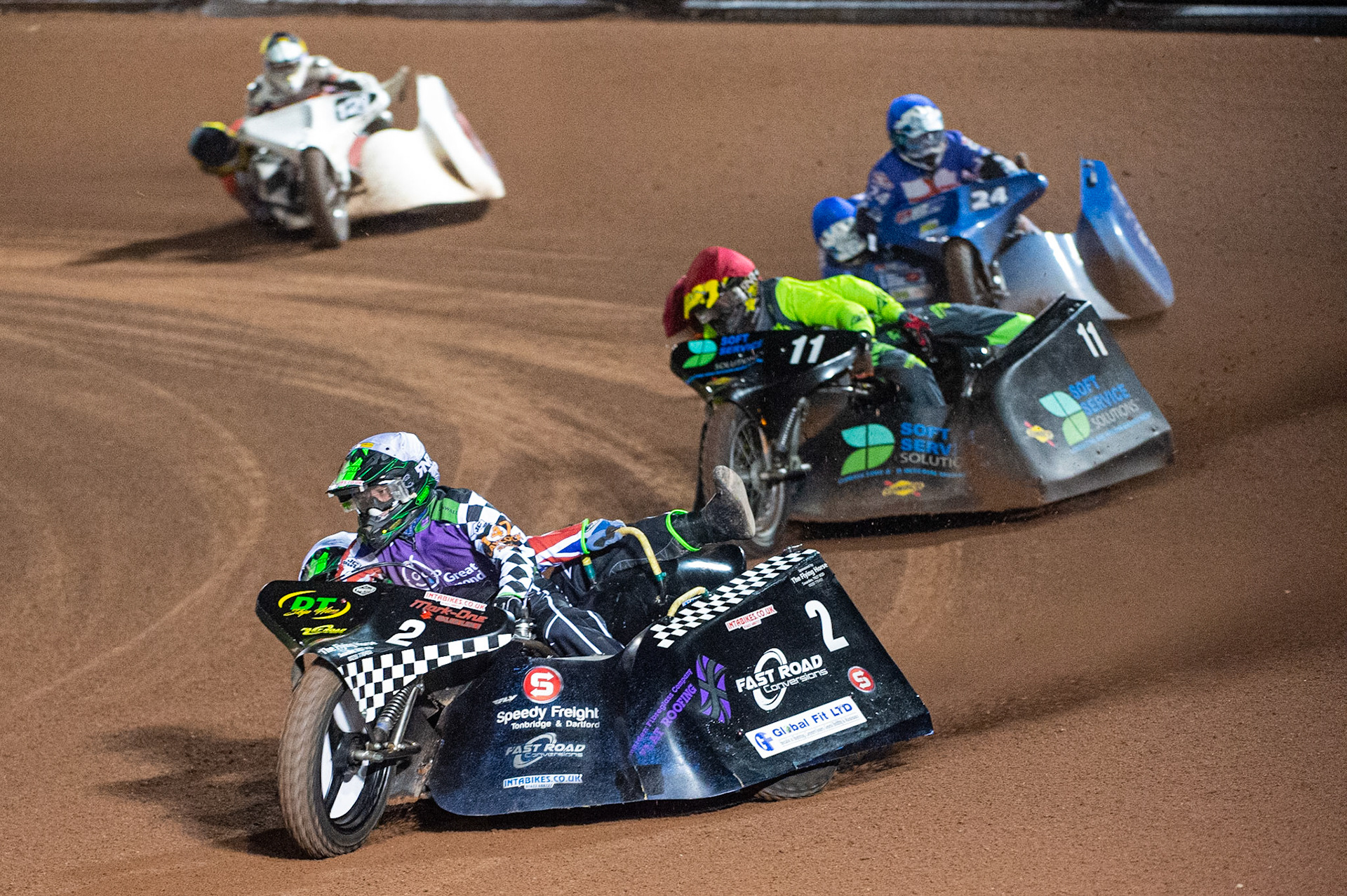 MANCHESTER, ENGLAND Nevill Penfold & Kev Jones (2) leads Philip Wynn & Adam Cowper Smith (11) Rob Wilson & Terry Saunters (24) and Steve Maitland & Terry Madley (121) during the  ACU Sidecar Speedway Manchester Masters,  Belle Vue National Speedway Stadium, Manchester Saturday 12 October 2019 (Credit: Ian Charles | MI News)