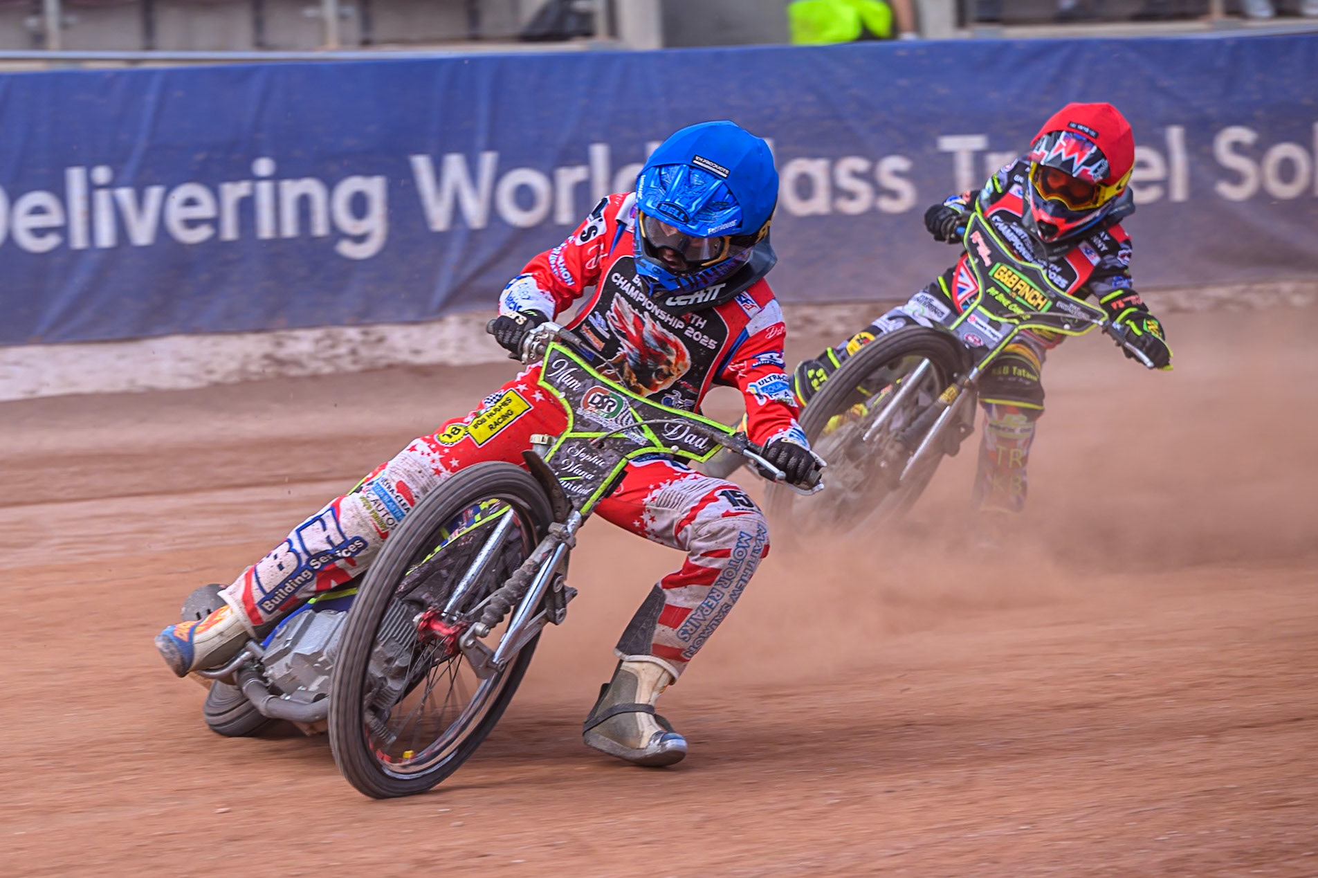 Ollie Binns (91) in Blue leading Archie Rolph (3) in Red during the British Youth Speedway Championship at the National Speedway Stadium, Manchester on Sunday 10th August 2025. (Photo: Ian Charles | MI News)