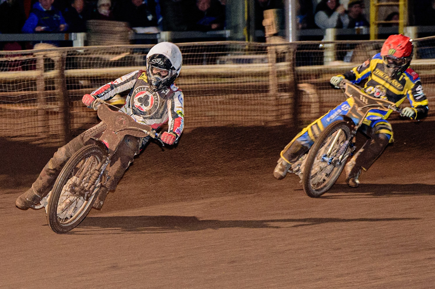 Brady Kurtz  (White) leads Jack Holder  (Red) during the Sheffield Tigers vs Belle Vue Aces meeting in the SGP Premiership at Owlerton Stadium, Sheffield on Thursday 23rd March 2023. (Photo: Ian Charles | MI News)