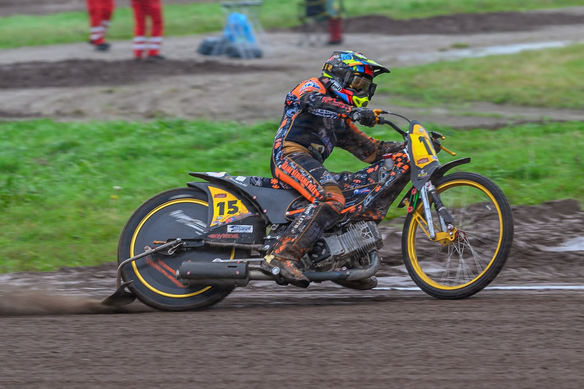 Wild Card Rider Romano Hummel (15) of The Netherlands practices during the FIM Long Track World Championship Final 4, at the Speed Centre Roden, Netherlands on Sunday 21st September 2025. (Photo: Ian Charles | MI News)