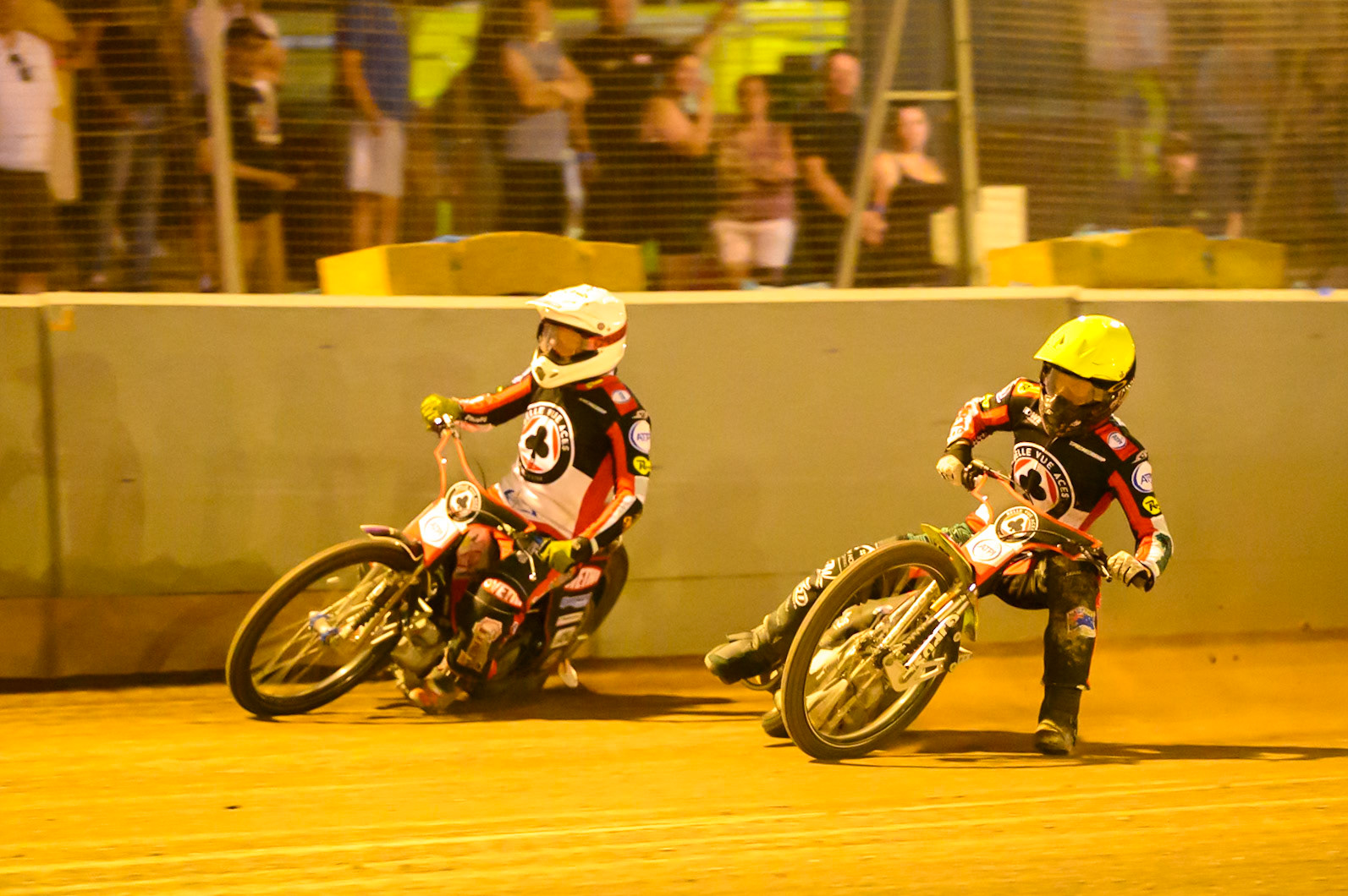 Peter Kildemand of Belle Vue Aces  in White and Tate Zischke of Belle Vue Aces  in Yellow go for maximum points during the Rowe Motor Oil Premiership match between Northampton Foxes and Belle Vue Aces at Northampton International Shaleway, Northampton on Thursday 13th August 2026. (Photo: Ian Charles | MI News)